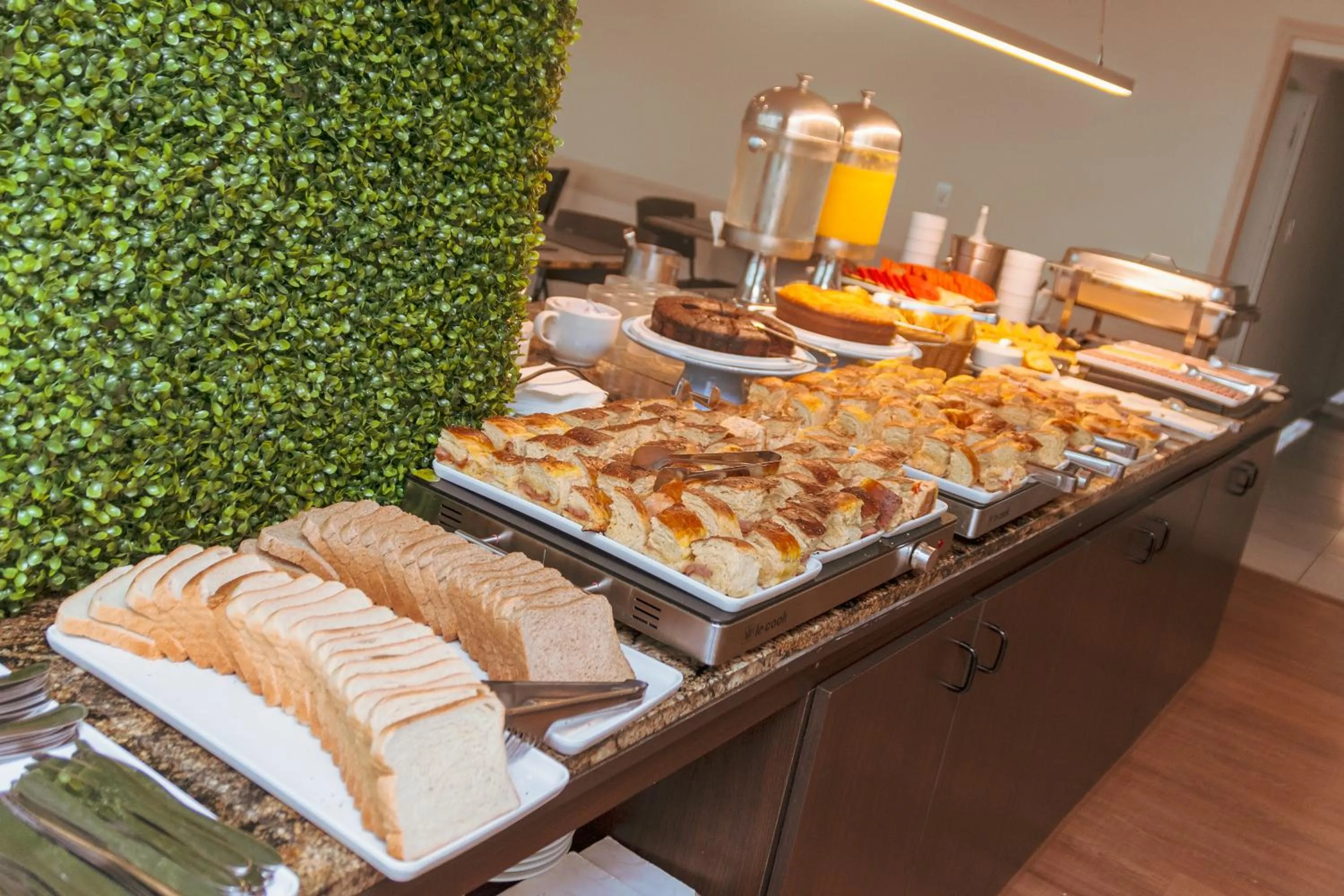 Floresta Hotel - Expo C Norte - Distrito Anhembi