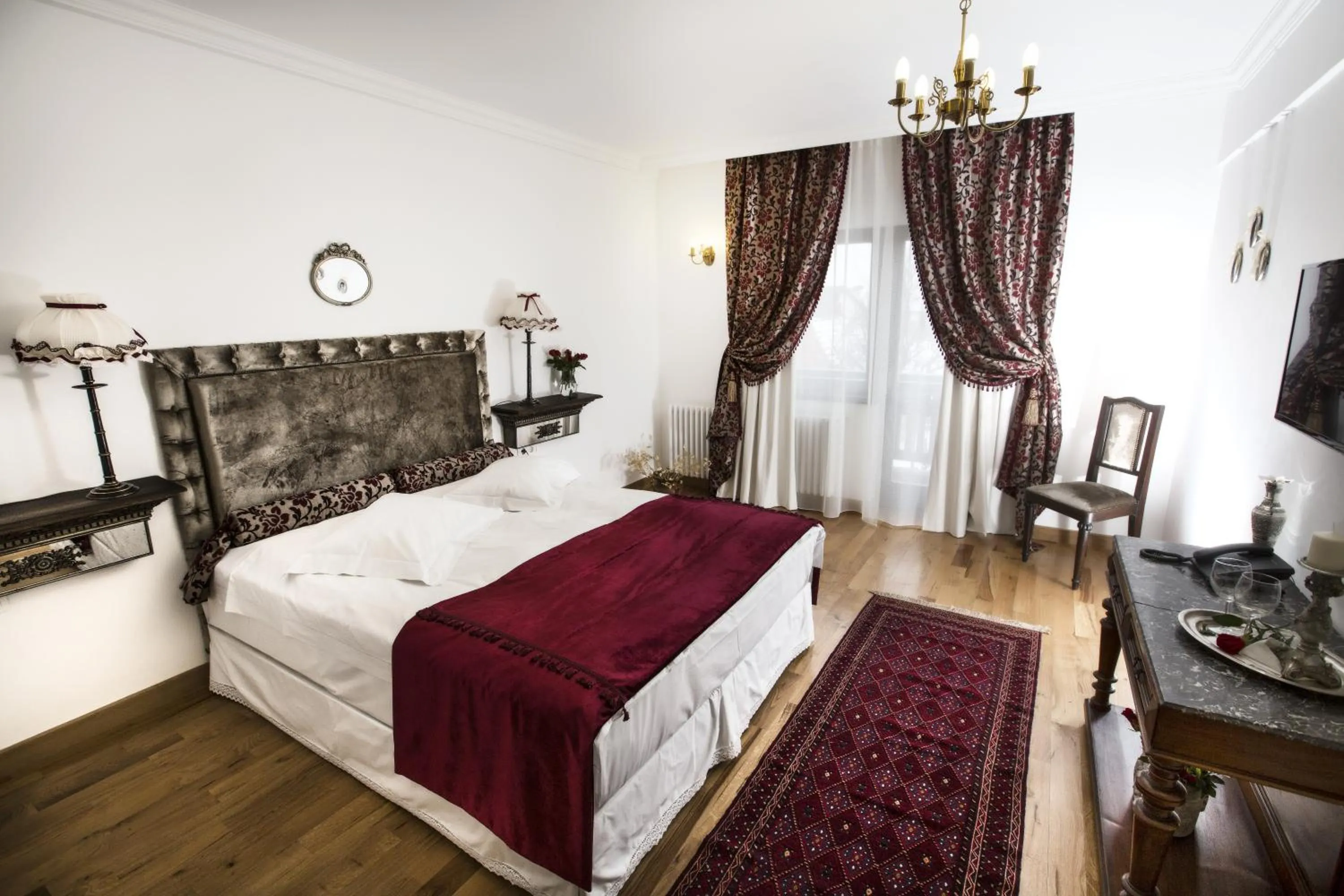 Photo of the whole room, Bed in Casa Din Bran - Inn Center