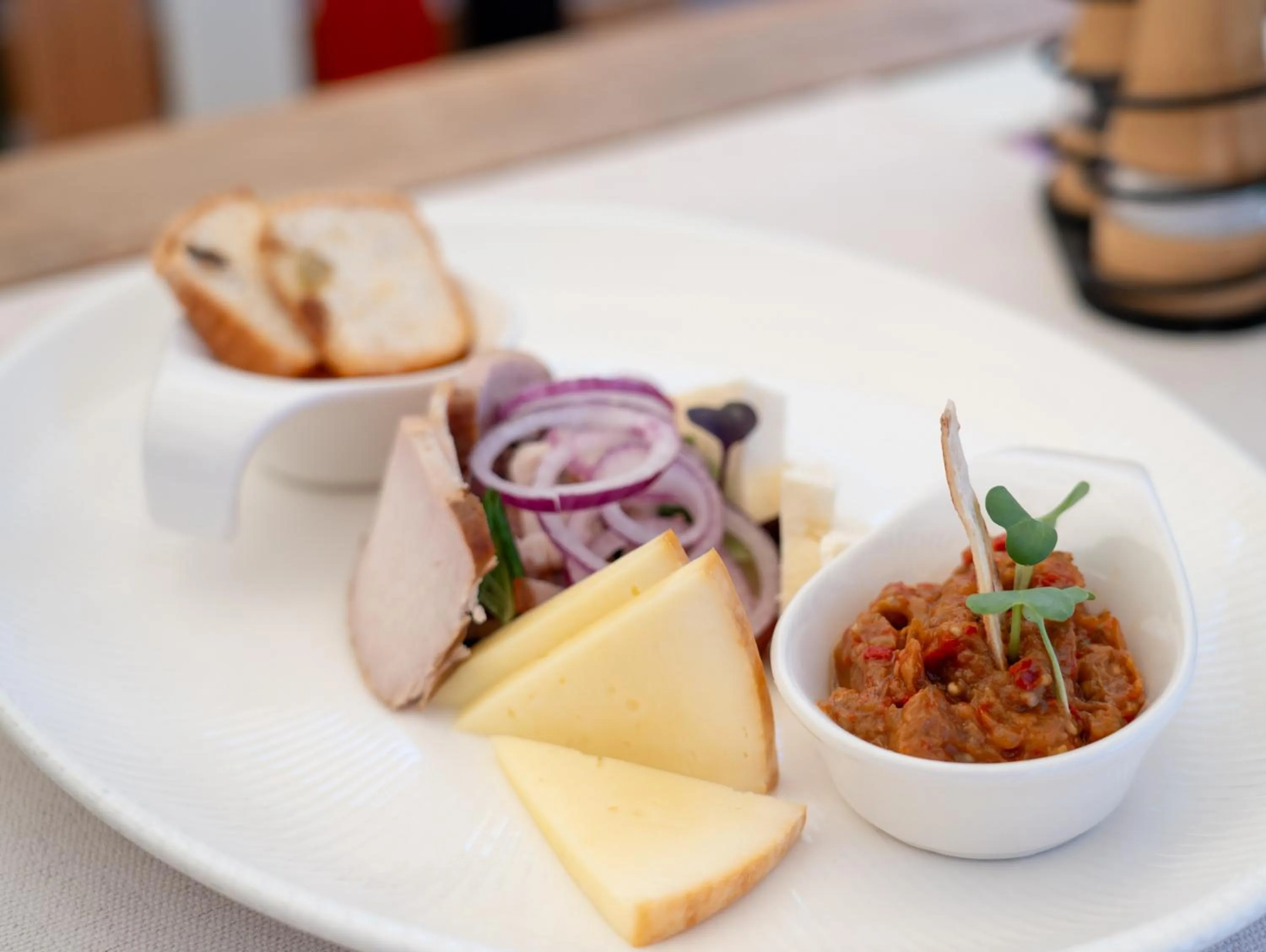 Breakfast in Casa Din Bran - Inn Center