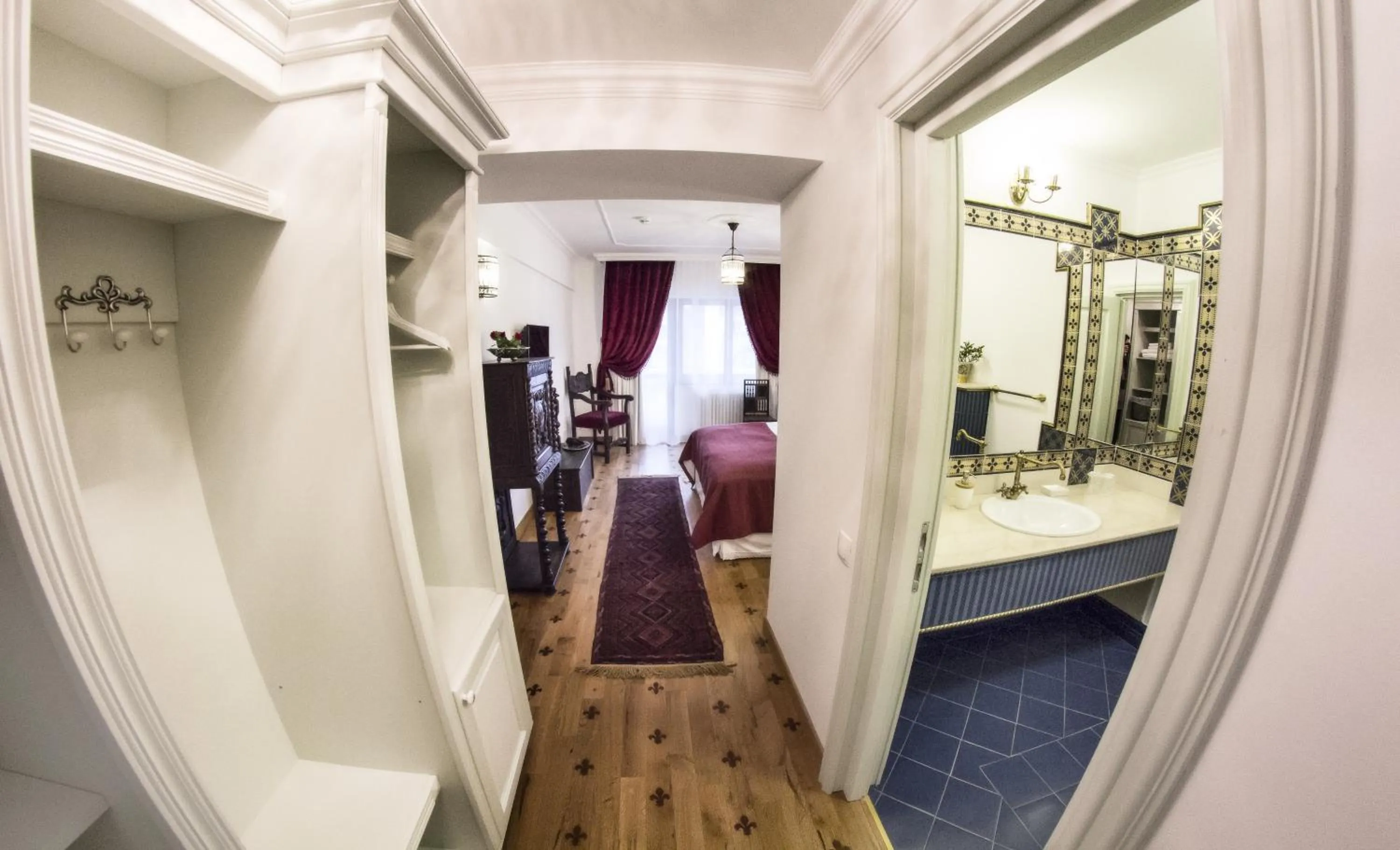 Decorative detail in Casa Din Bran - Inn Center