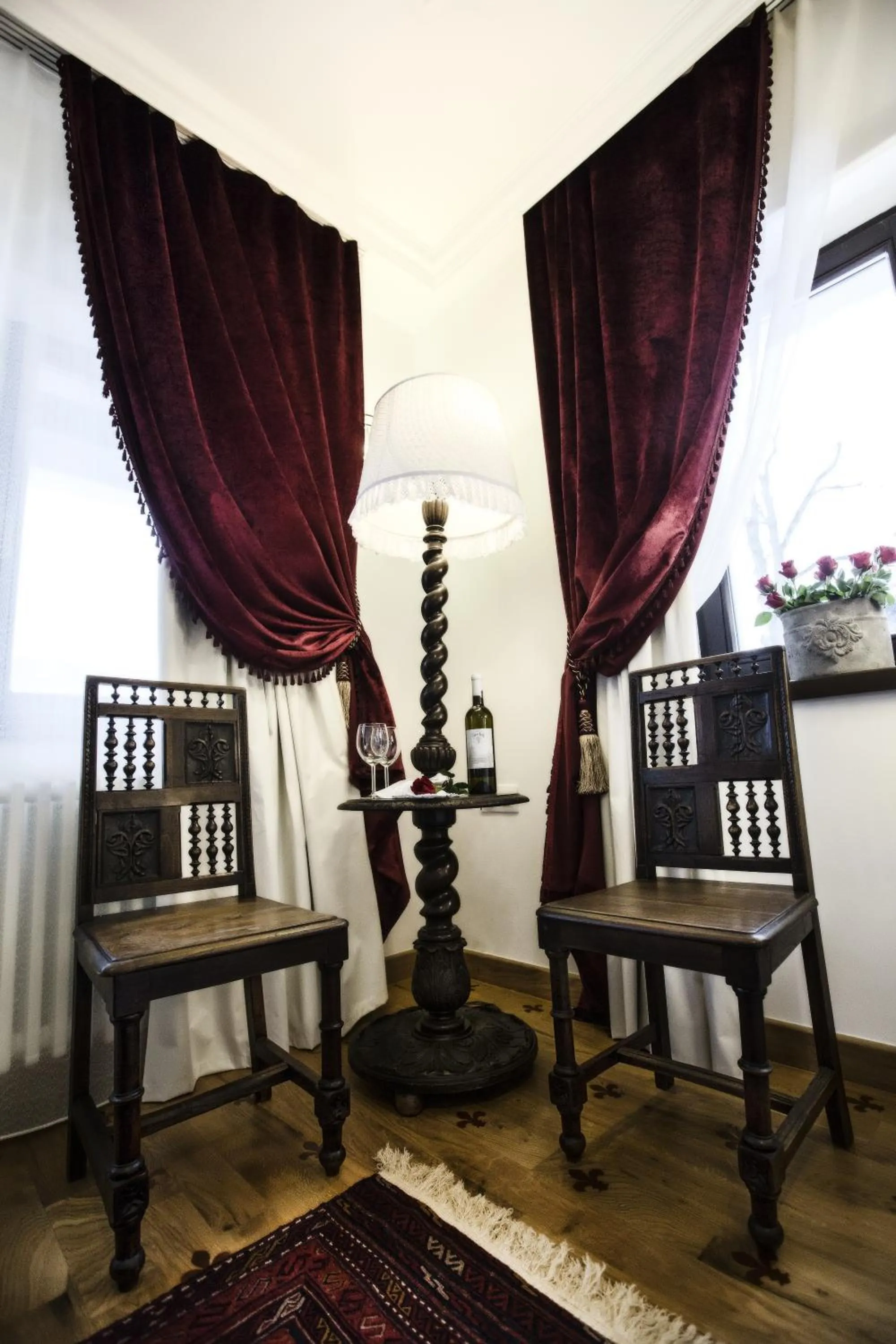 Seating area in Casa Din Bran - Inn Center