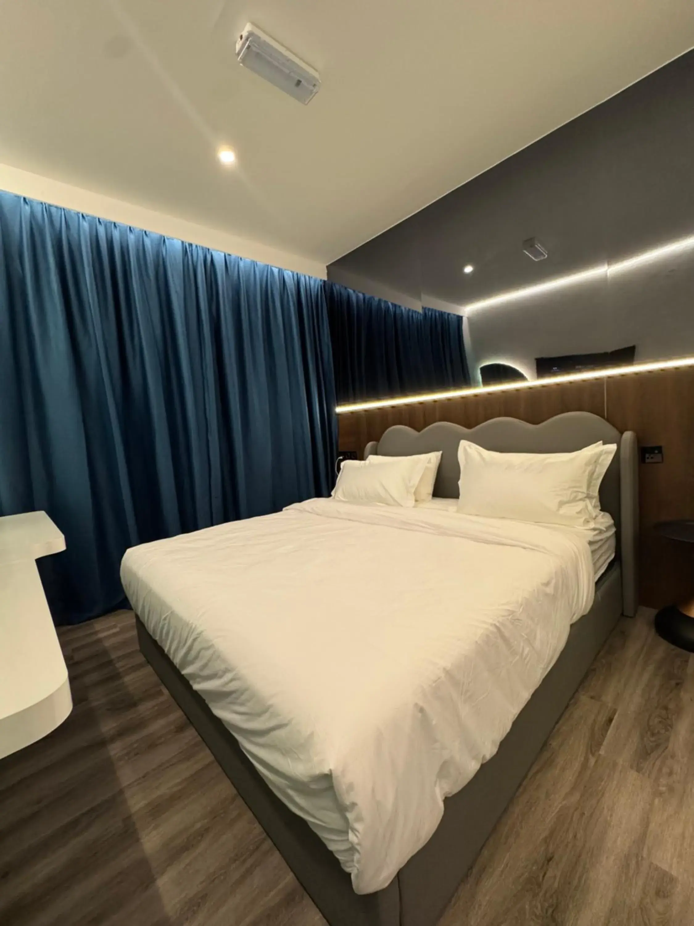 Bed in THE SWAN hotel Bed in THE SWAN hotel