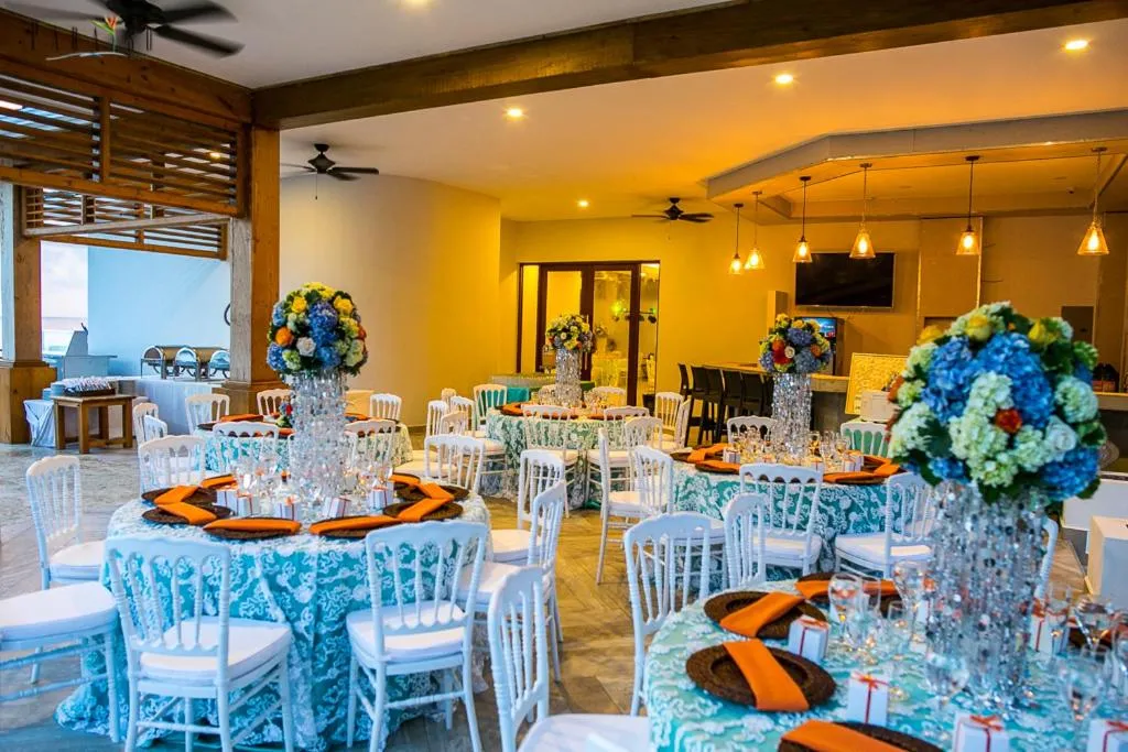 Paraiso Rainforest and Beach Hotel