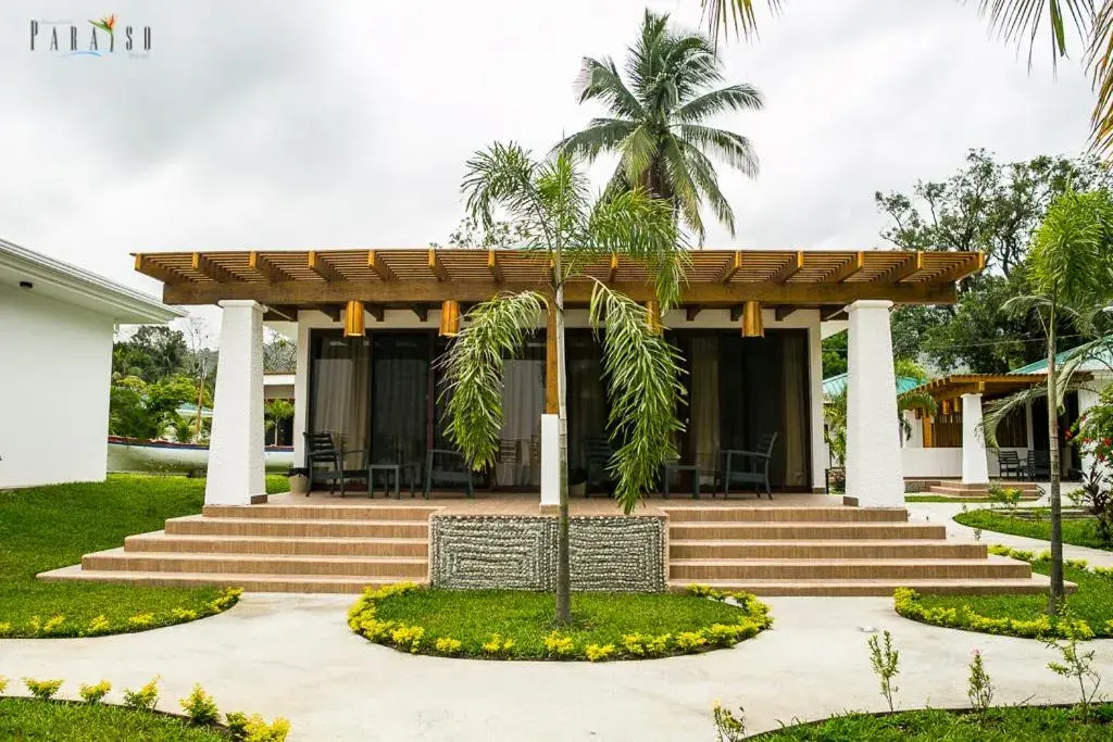 Superior Queen Room - single occupancy in Paraiso Rainforest and Beach Hotel Superior Queen Room - single occupancy in Paraiso Rainforest and Beach Hotel