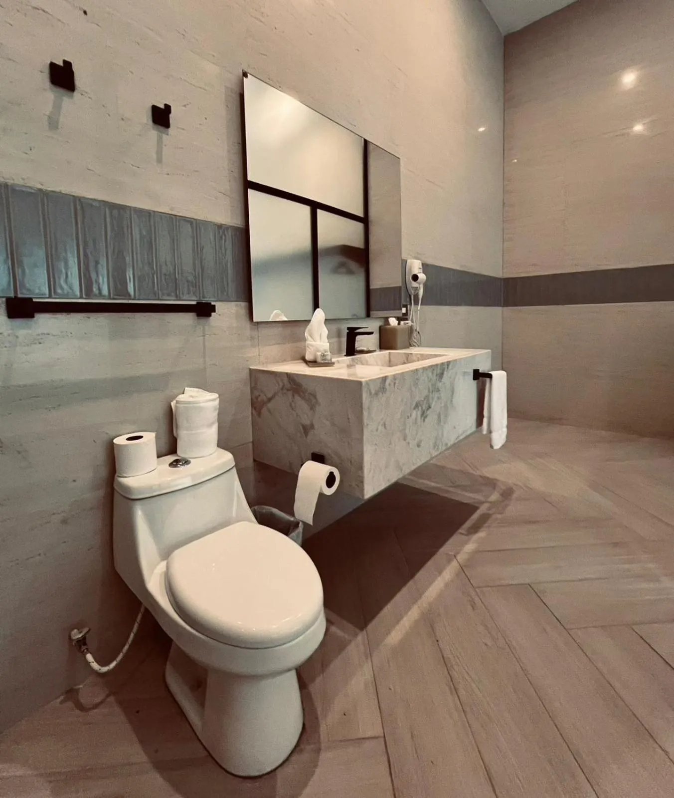 Paraiso Rainforest and Beach Hotel