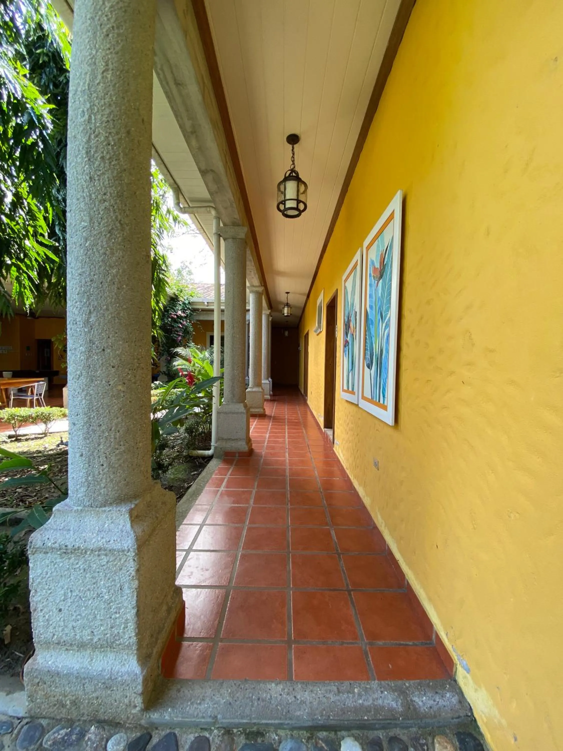 Paraiso Rainforest and Beach Hotel