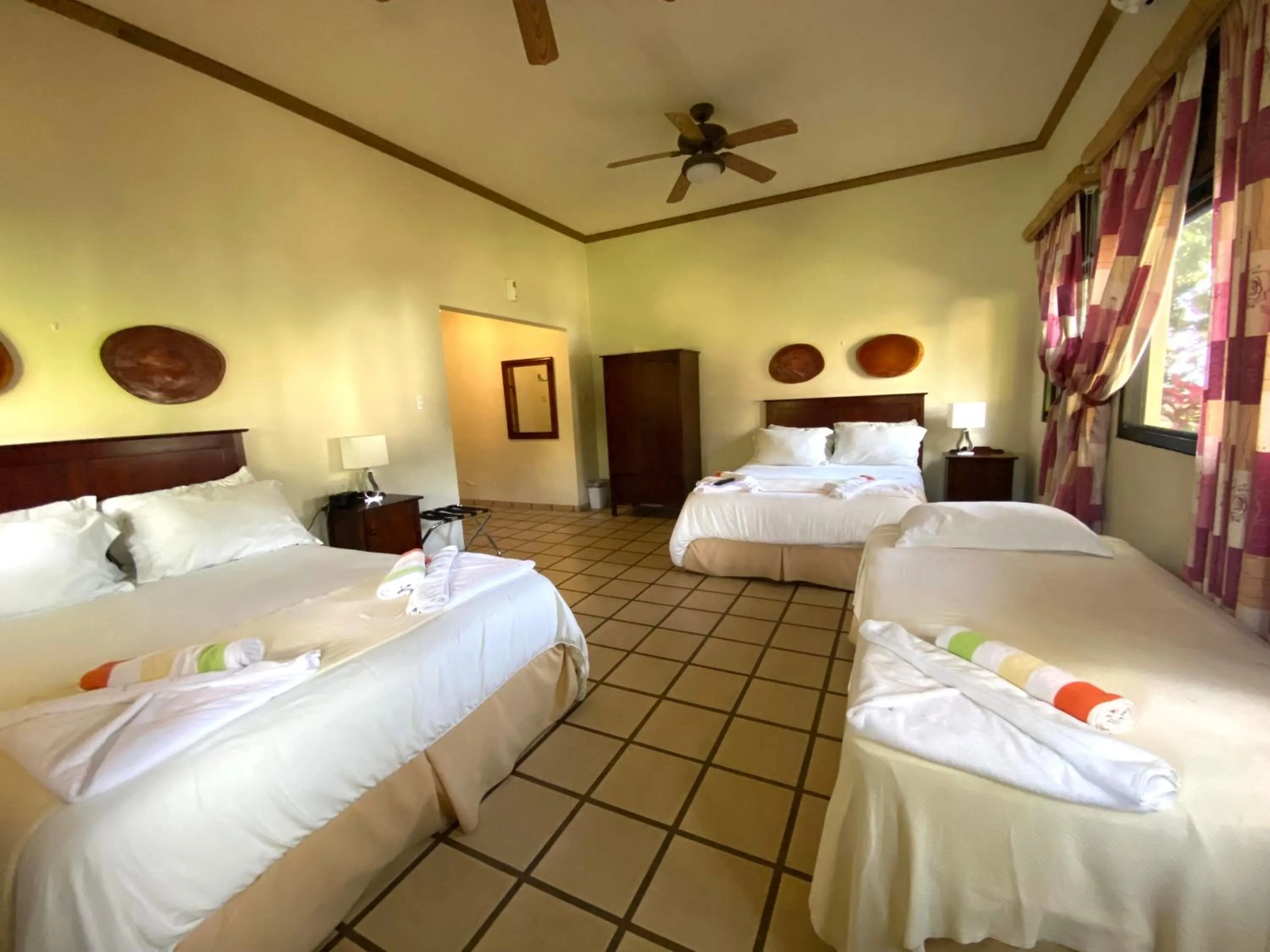 Bed in Paraiso Rainforest and Beach Hotel