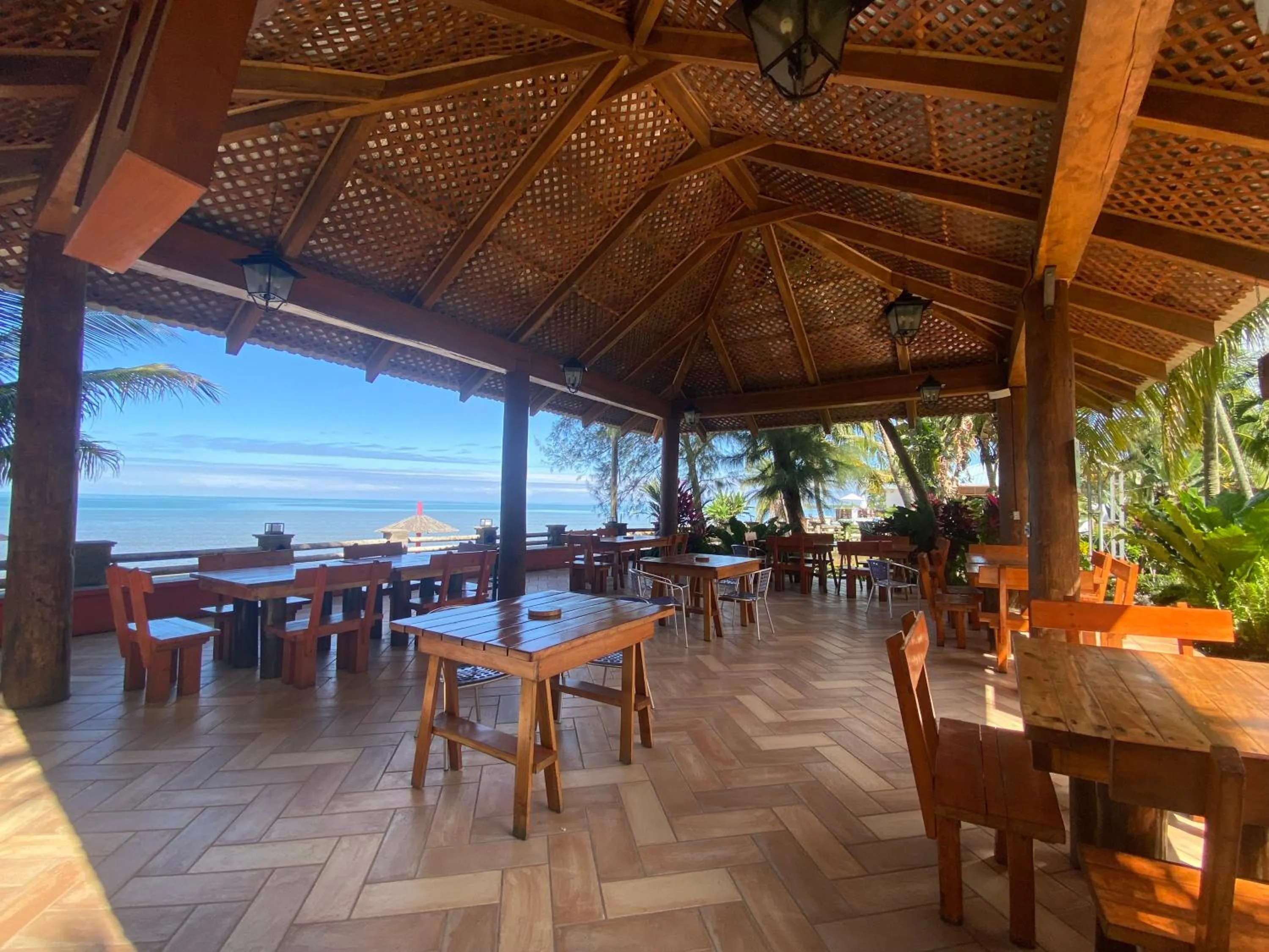 Paraiso Rainforest and Beach Hotel