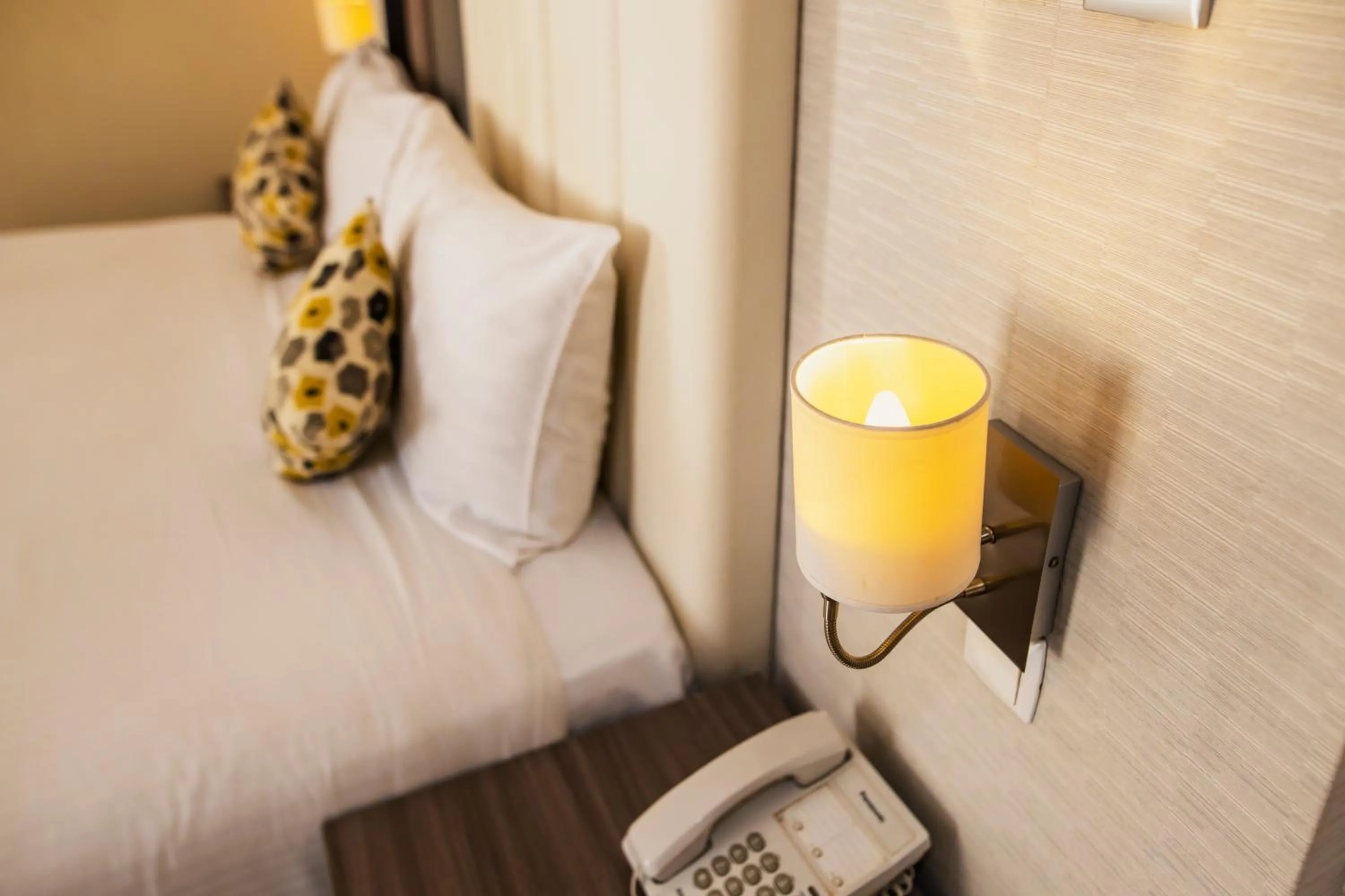 Bed in WL Hotel Maputo - City Center