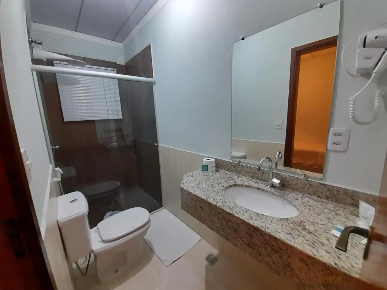 Toilet in Hotel Itapema