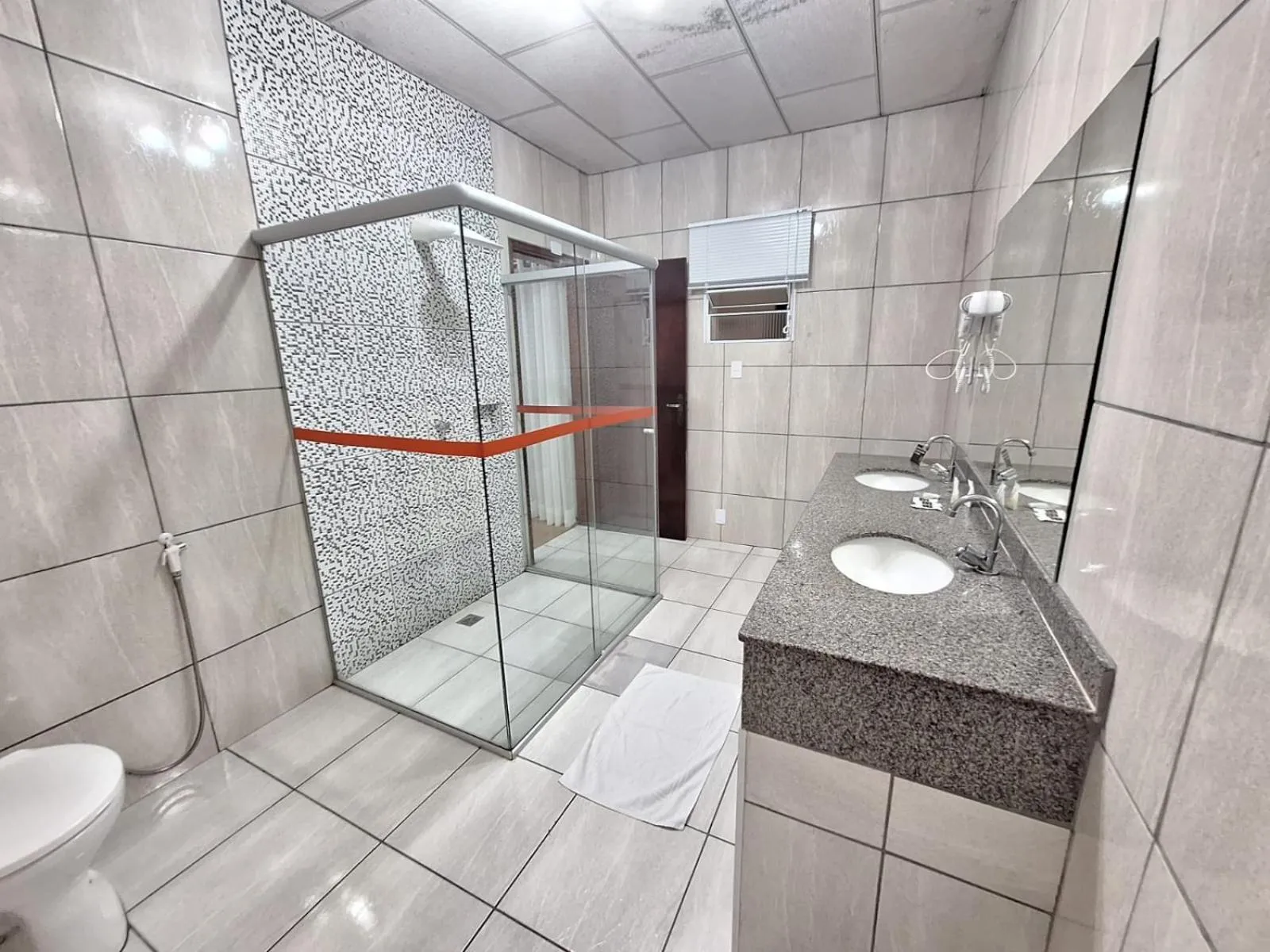 Toilet in Hotel Itapema