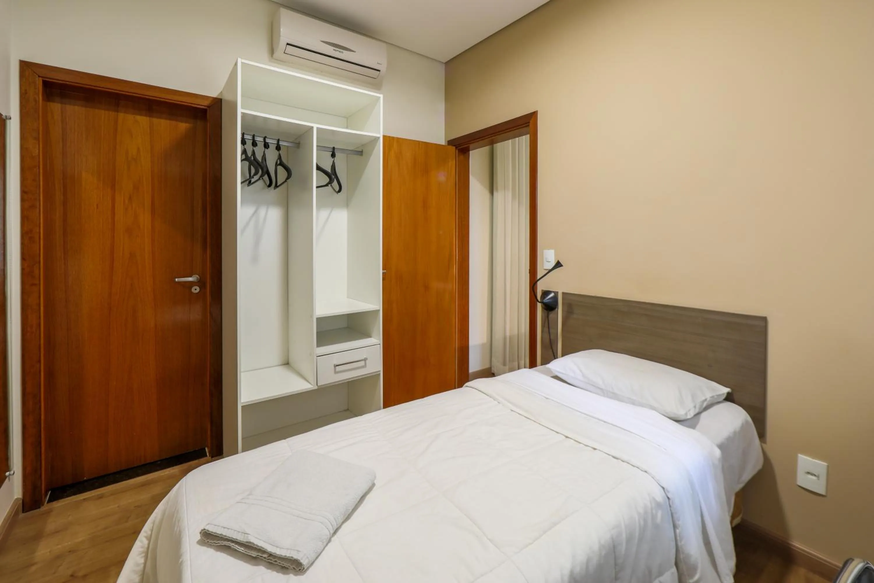 Photo of the whole room, Bed in Hotel Itapema