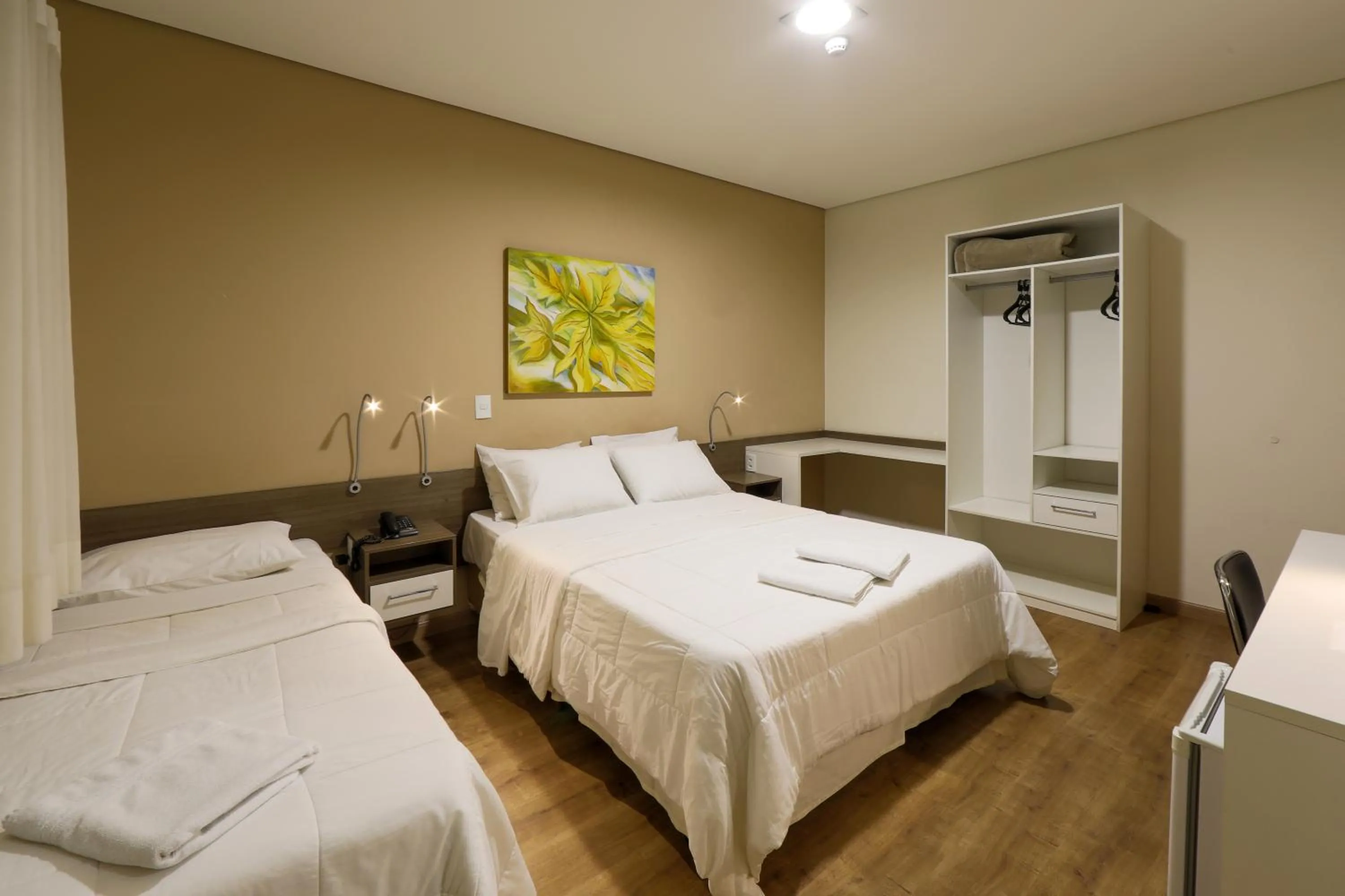 Photo of the whole room, Bed in Hotel Itapema