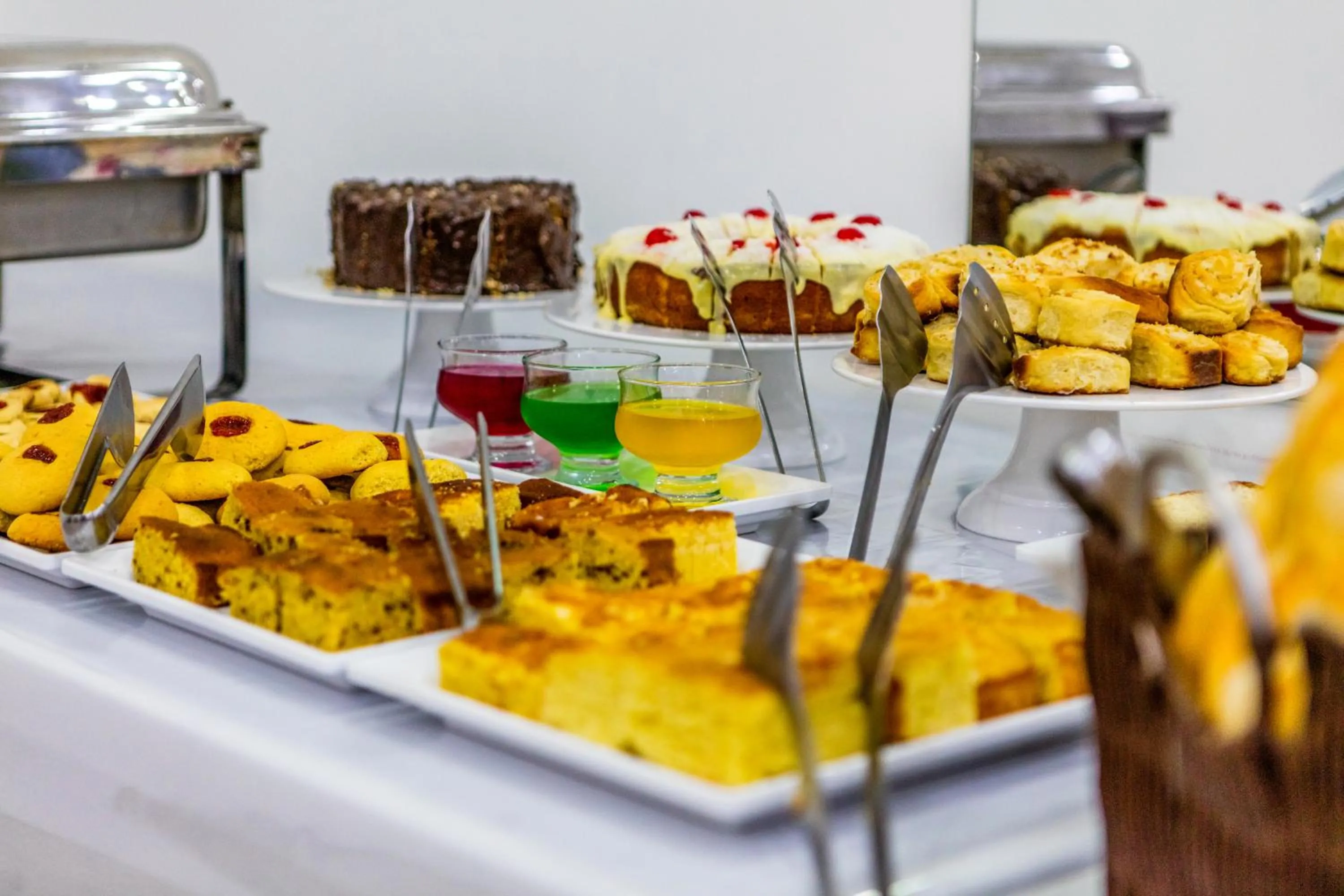 Buffet breakfast in Hotel Itapema