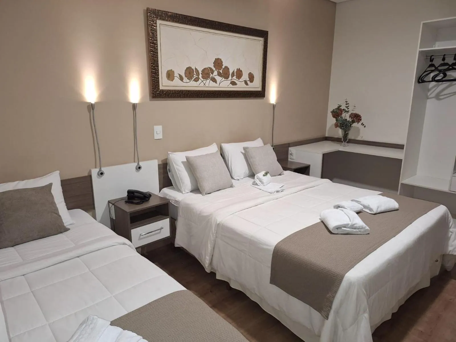 Photo of the whole room, Bed in Hotel Itapema