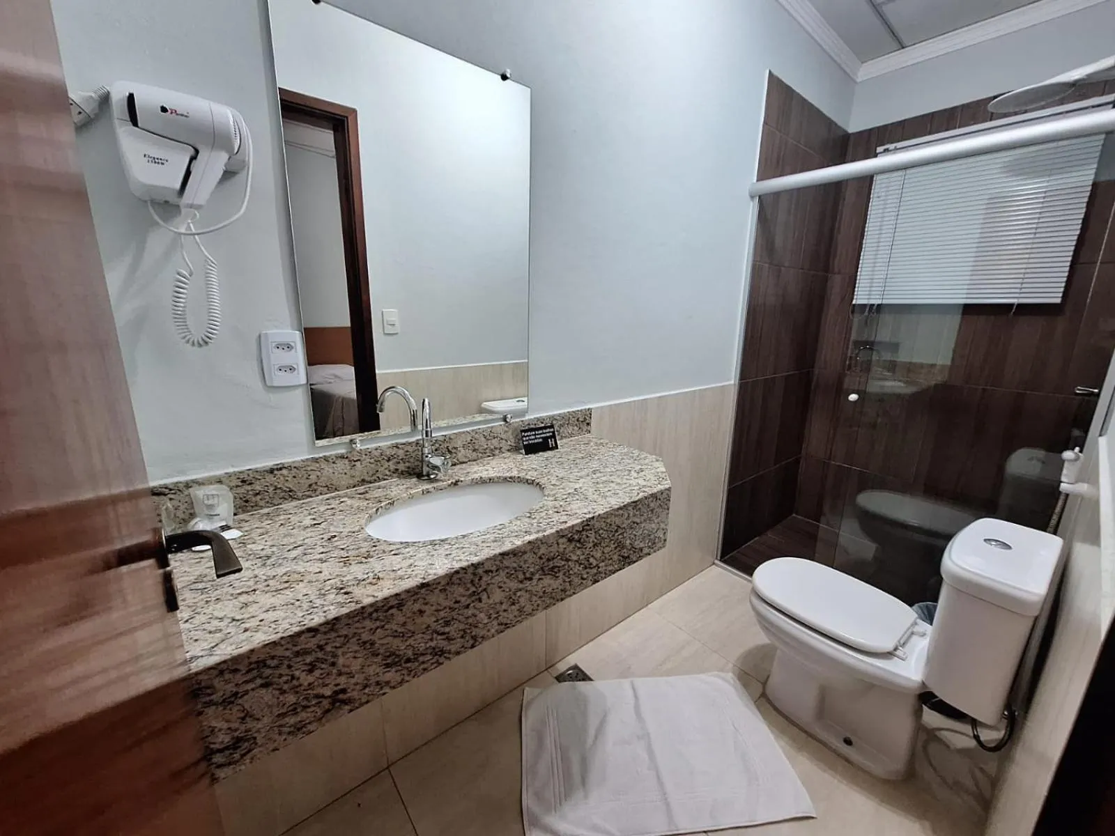 Toilet in Hotel Itapema