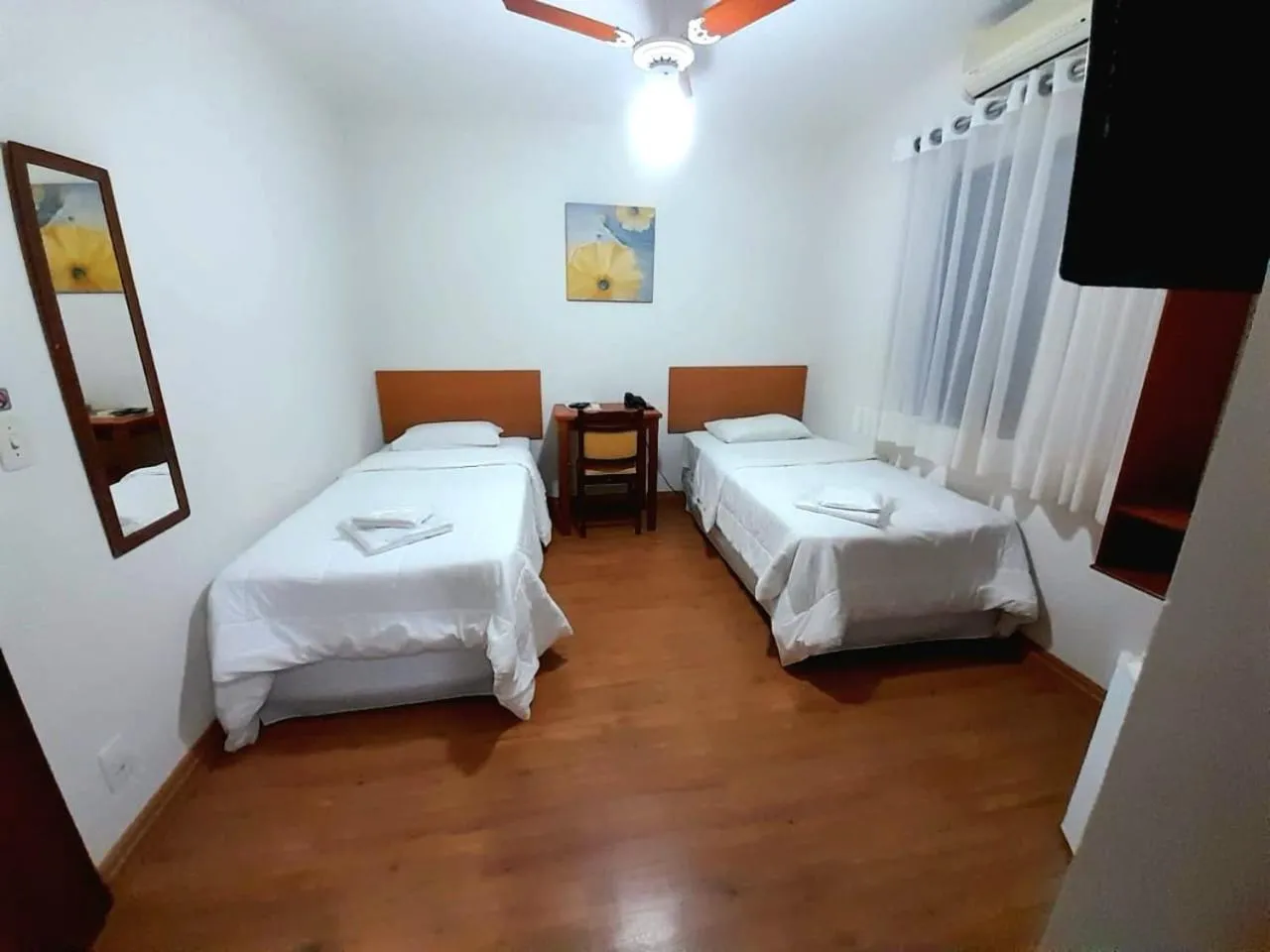 Photo of the whole room, Bed in Hotel Itapema