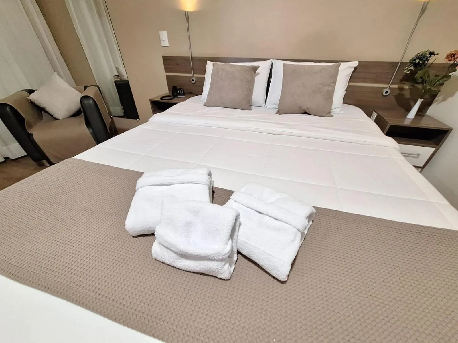 Photo of the whole room, Bed in Hotel Itapema