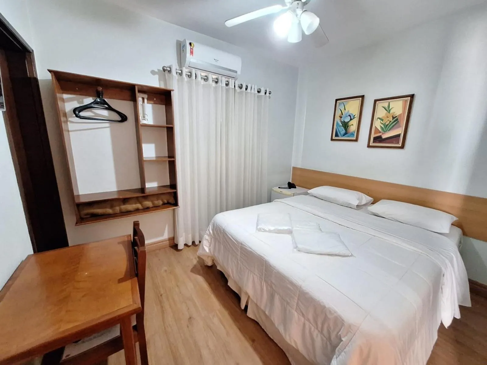 Photo of the whole room, Bed in Hotel Itapema