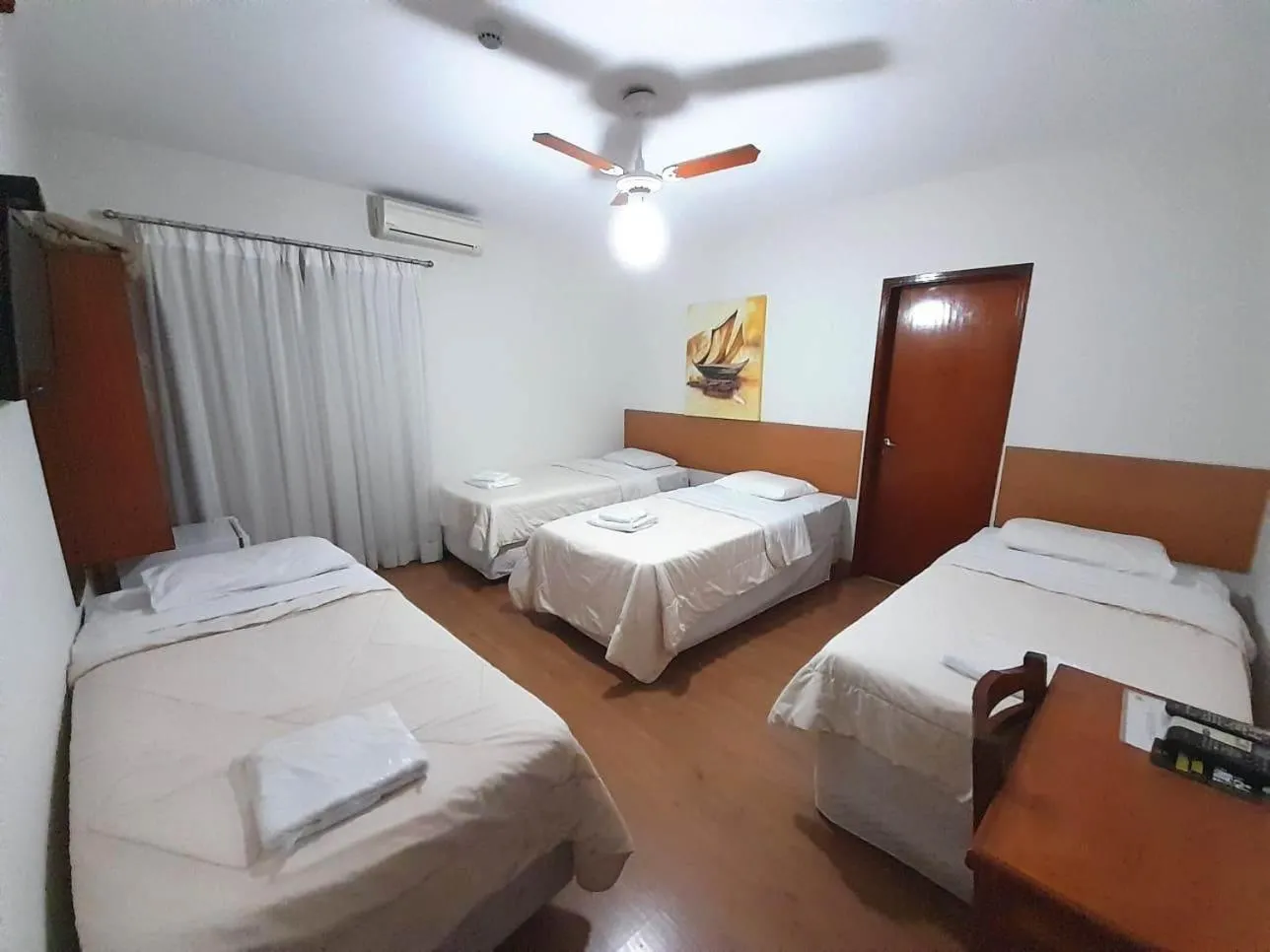 Photo of the whole room, Bed in Hotel Itapema