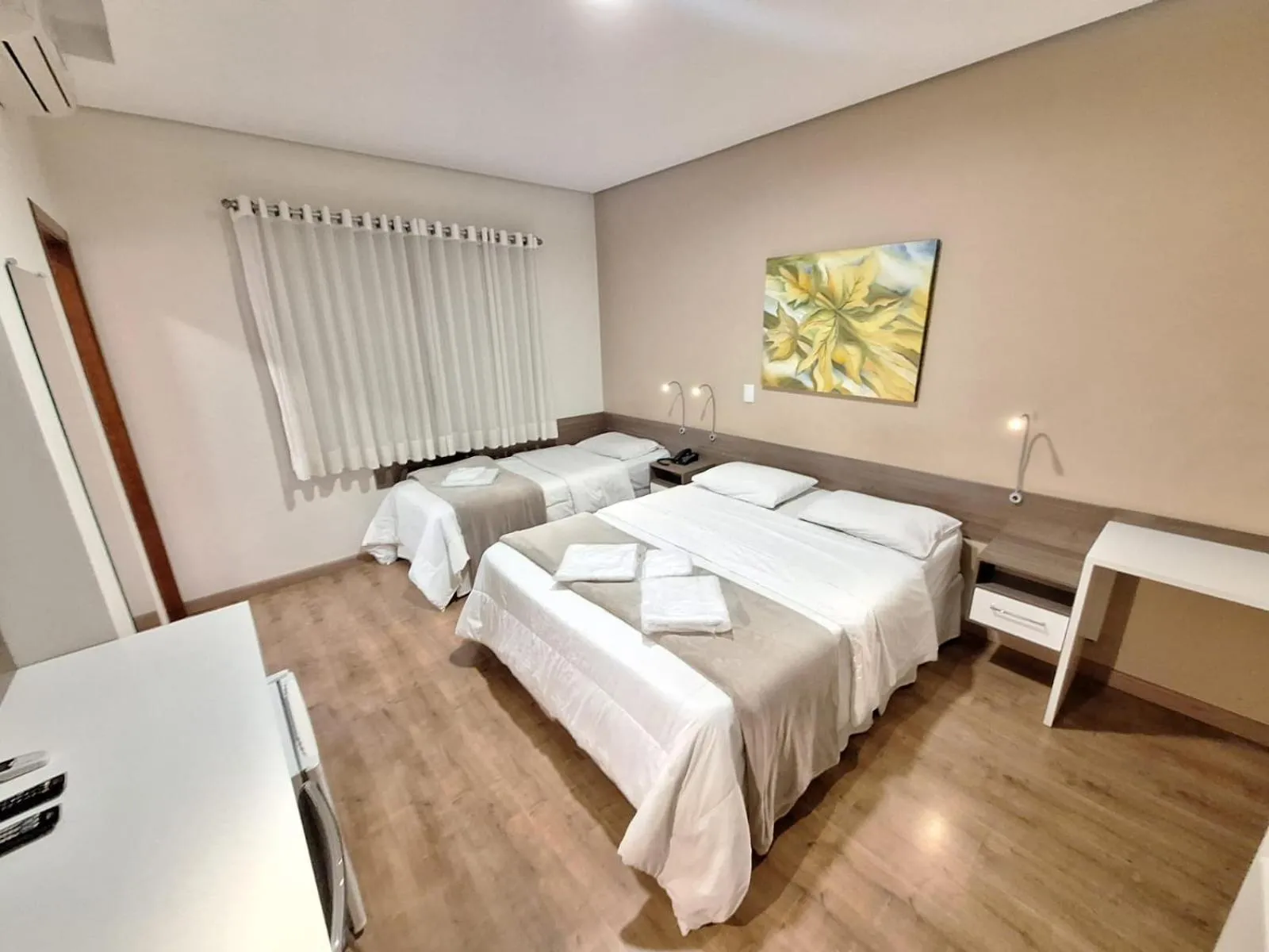 Photo of the whole room, Bed in Hotel Itapema