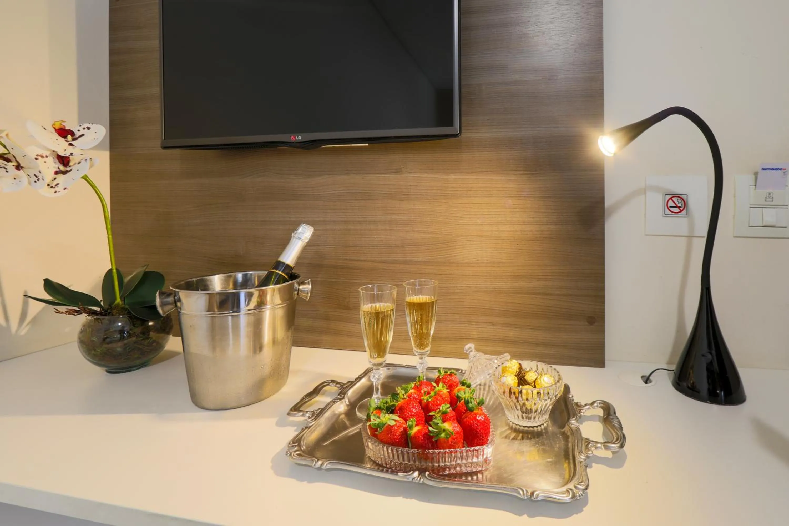 TV and multimedia in Hotel Itapema