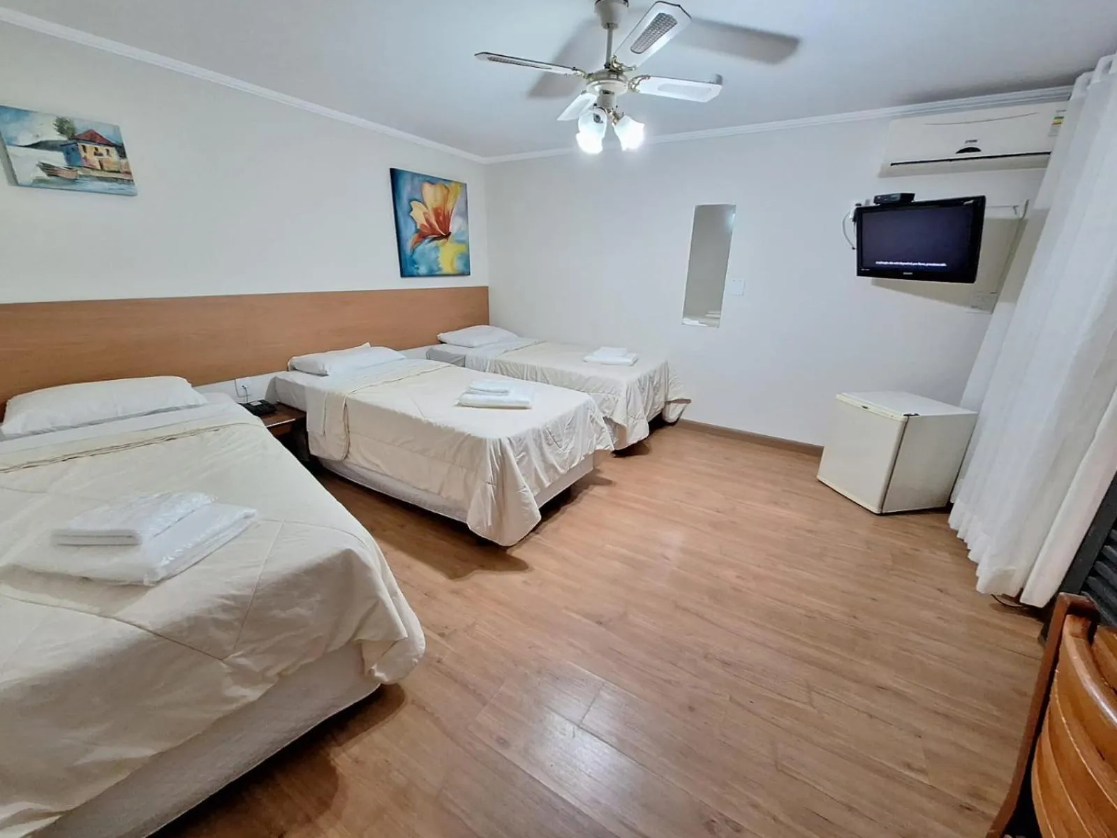 Photo of the whole room, Bed in Hotel Itapema