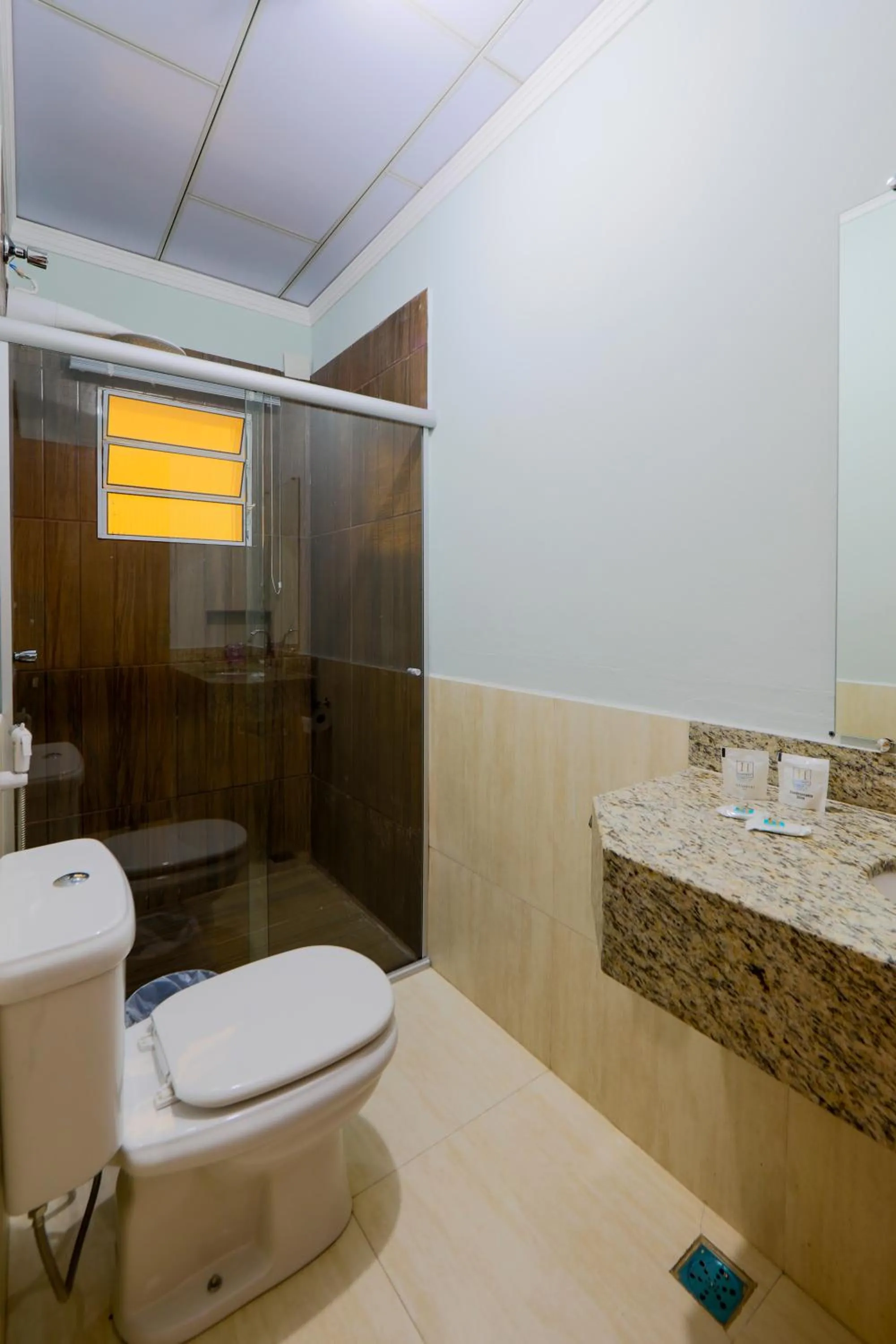 Toilet in Hotel Itapema