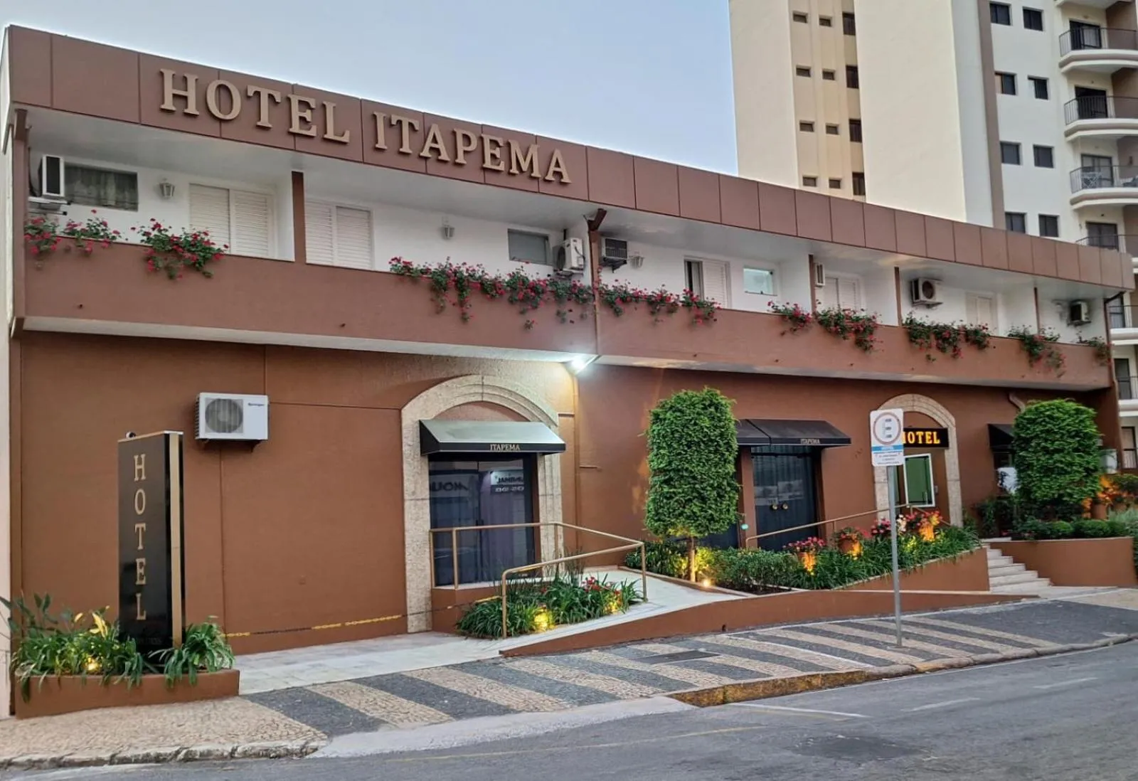 Property building in Hotel Itapema