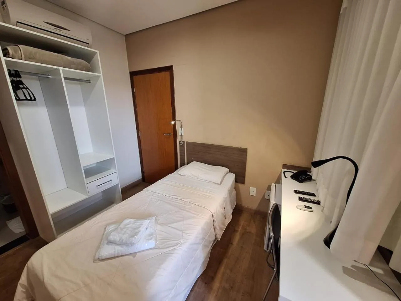 Photo of the whole room, Bed in Hotel Itapema