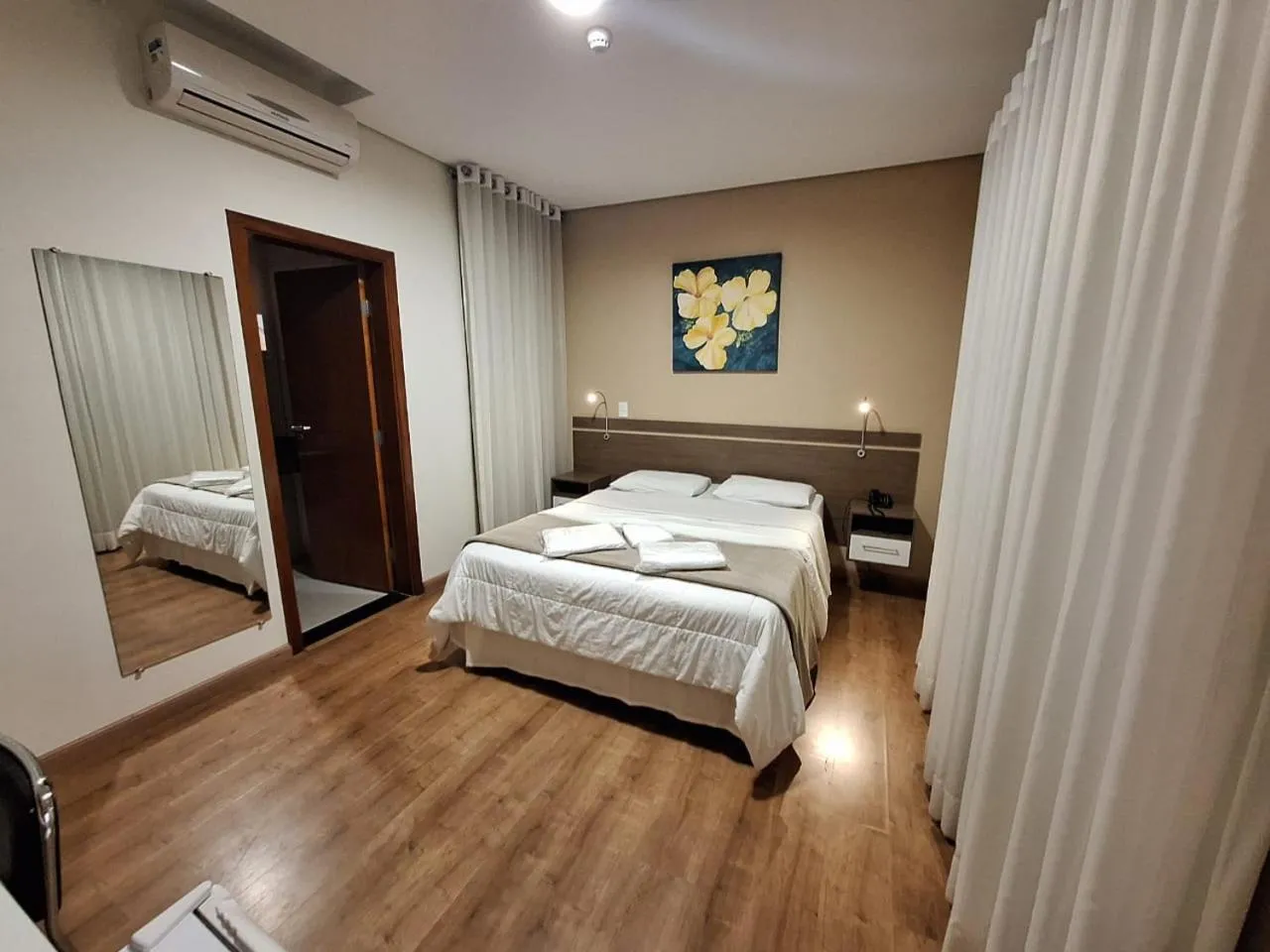 Photo of the whole room, Bed in Hotel Itapema