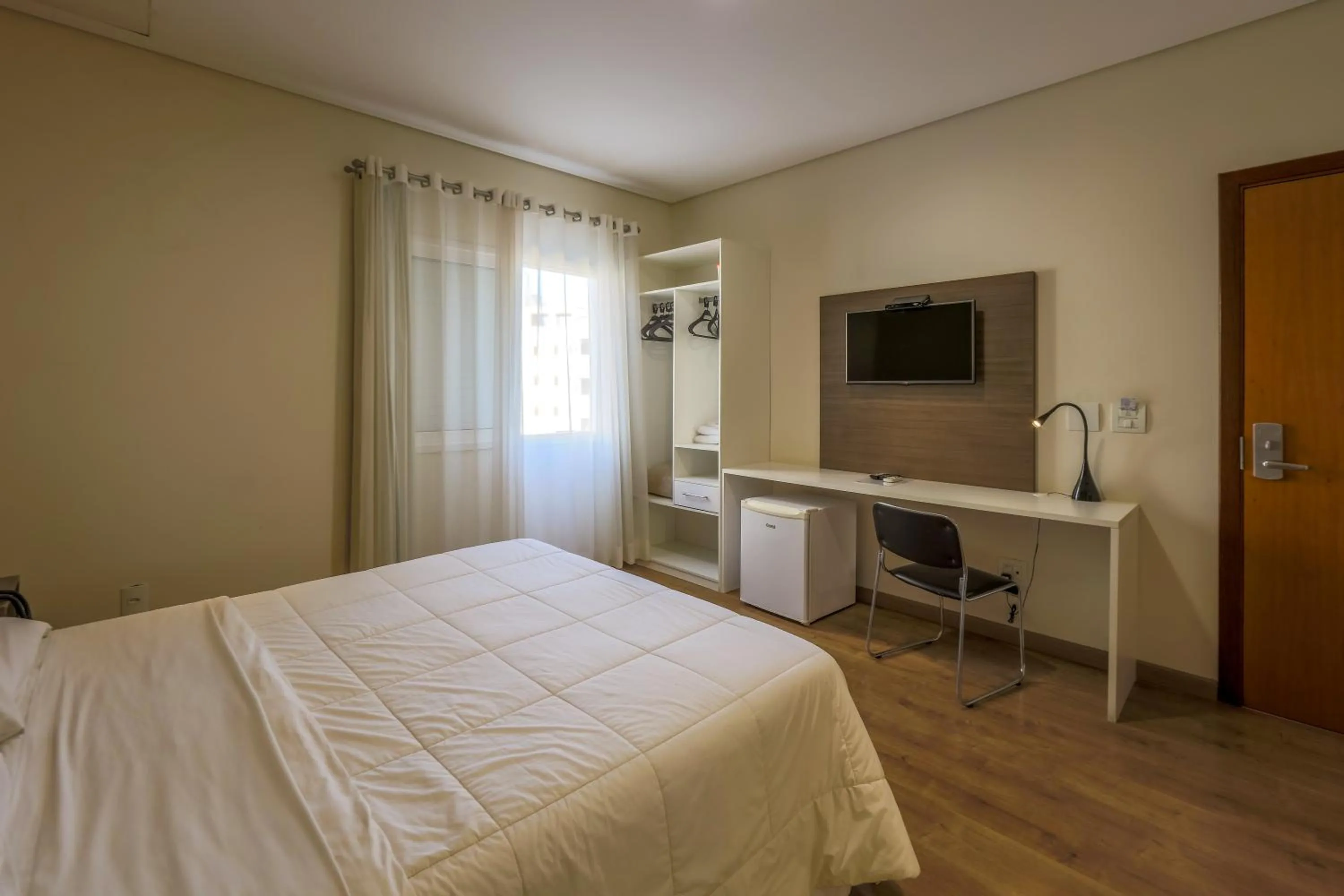 Photo of the whole room, Bed in Hotel Itapema