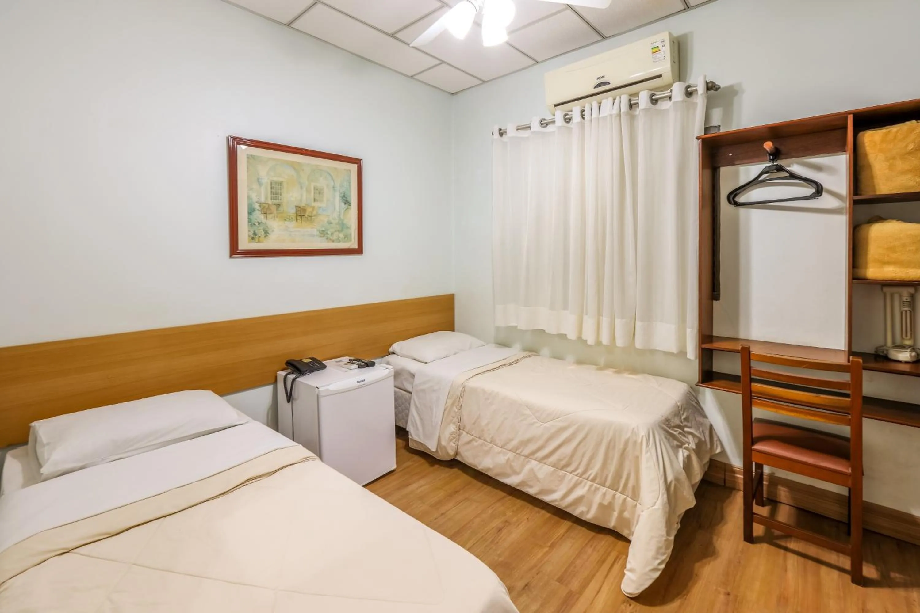 Photo of the whole room, Bed in Hotel Itapema