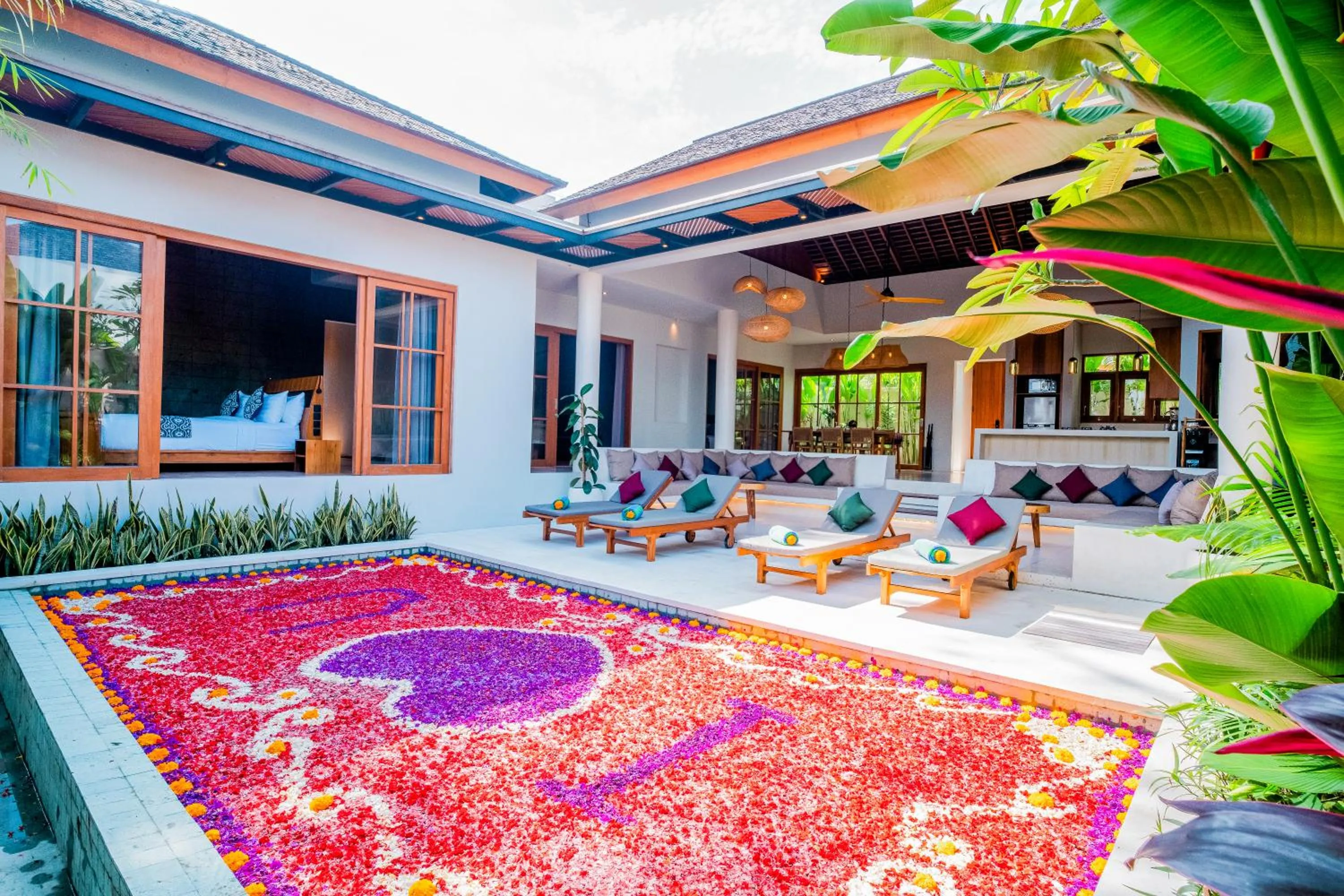 Ersanea Villas Seseh