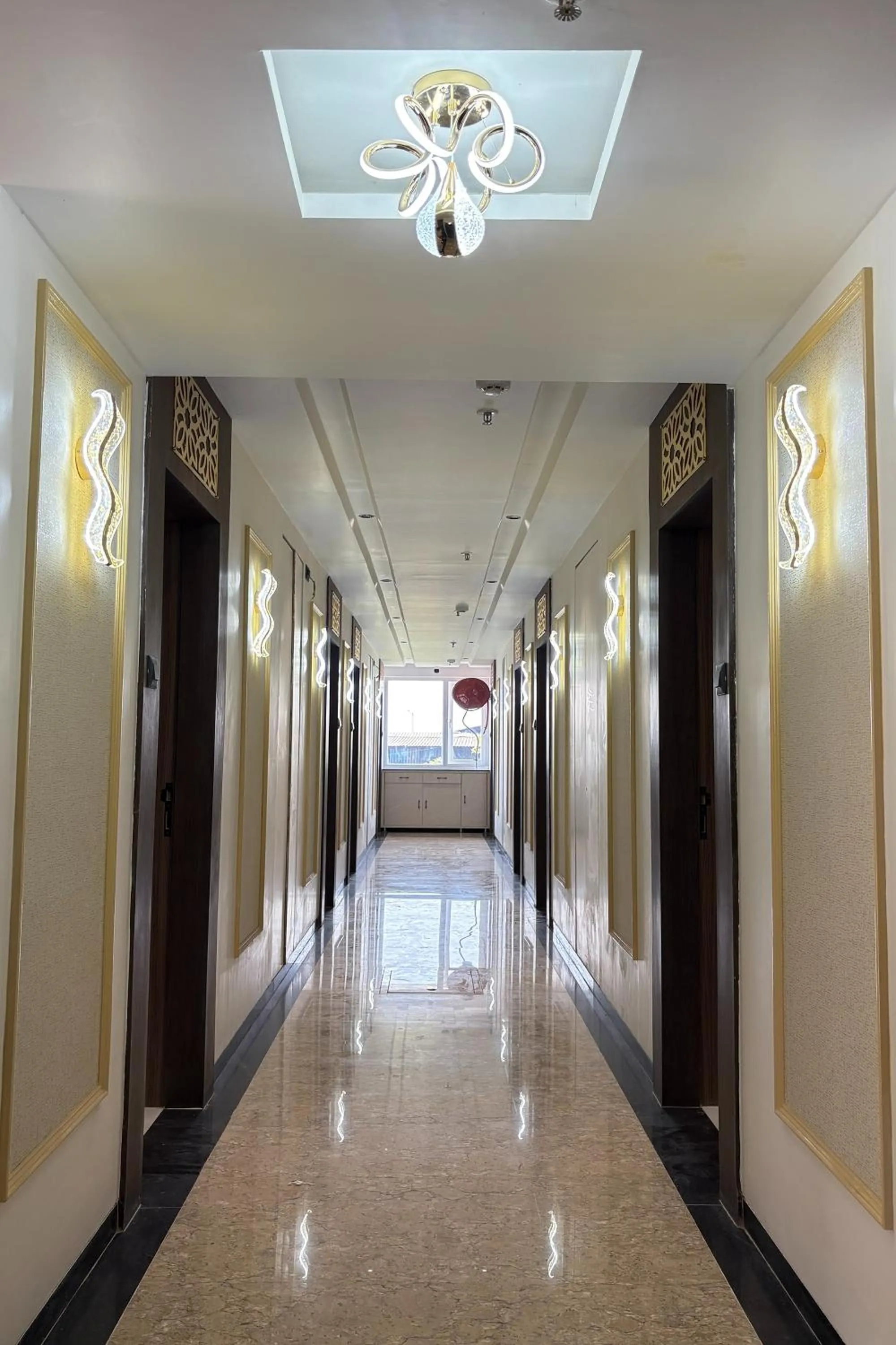 Decorative detail in Hotel Kushala Grand, Dombivali