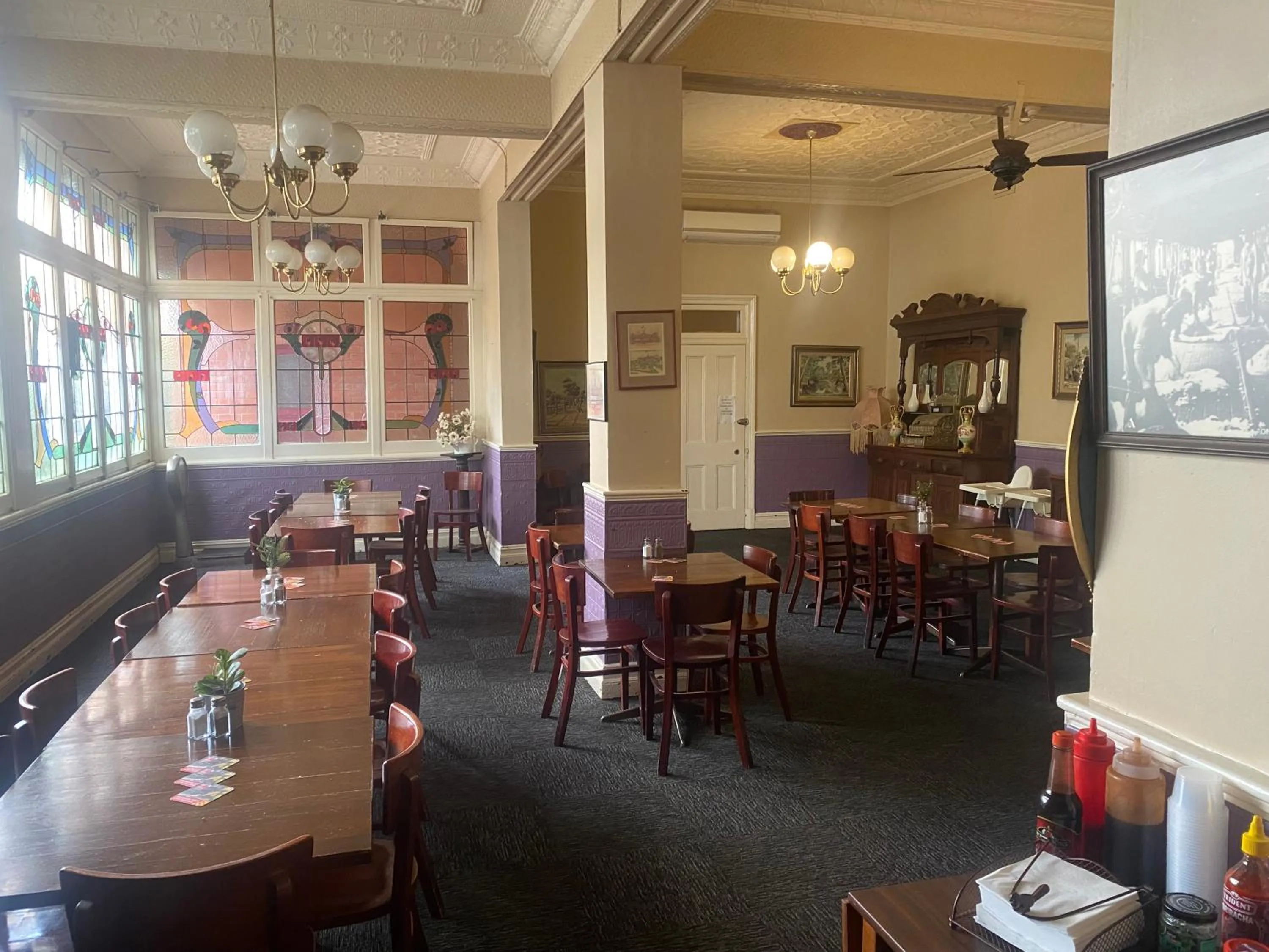 Restaurant/places to eat in Culcairn Hotel