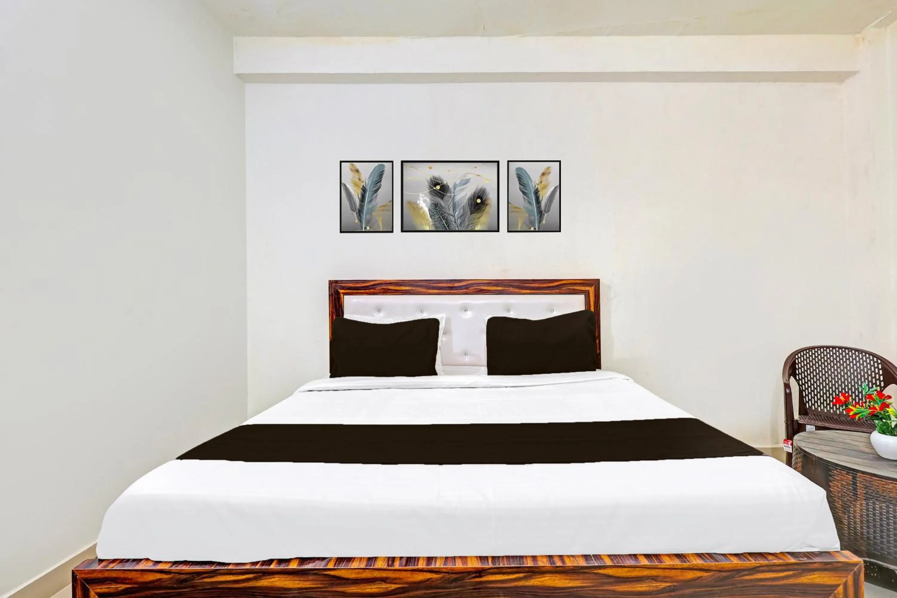 Bedroom, Bed in Hotel O SHAKTI RESIDENCY