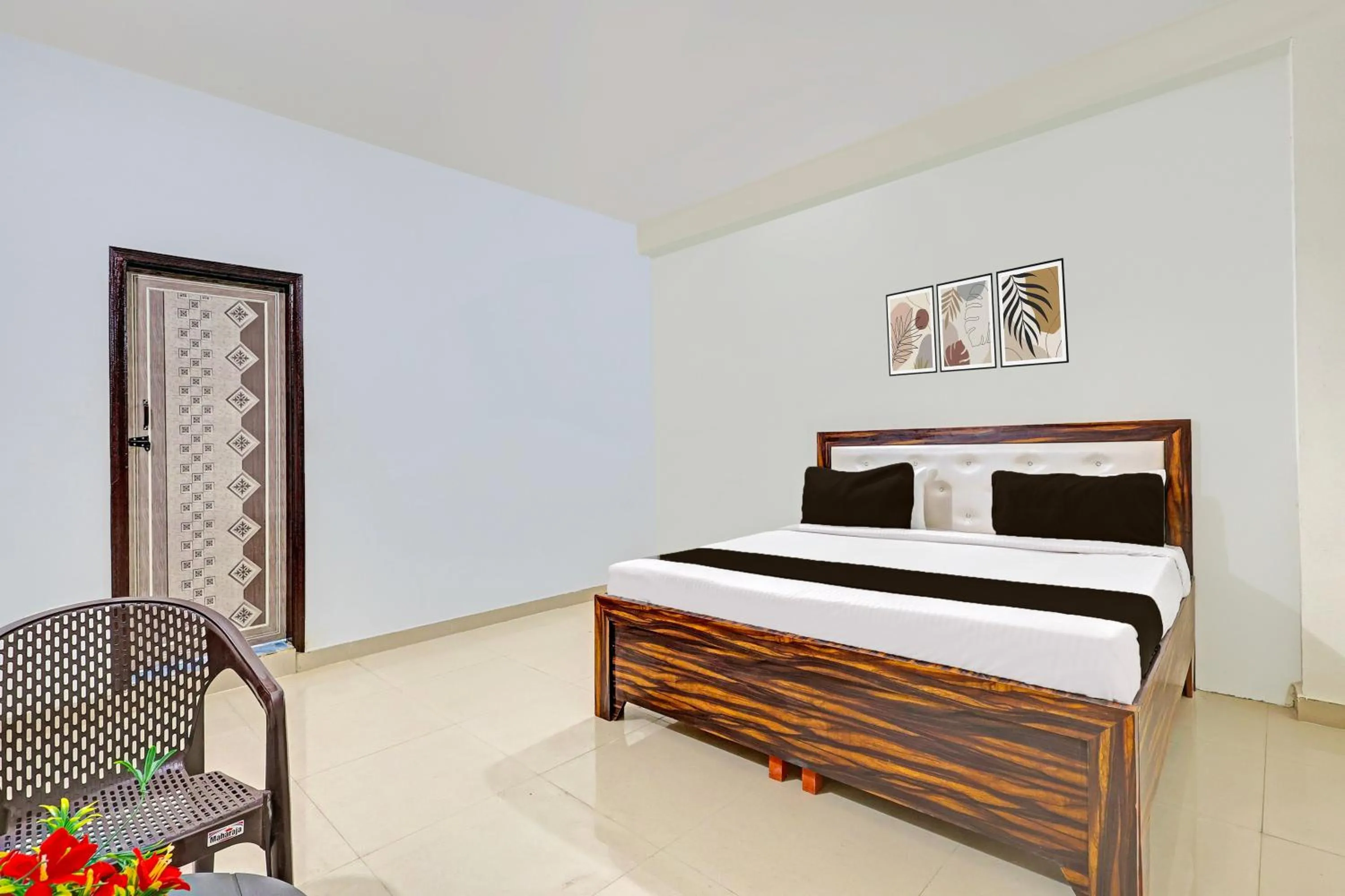 Bedroom, Bed in Hotel O SHAKTI RESIDENCY