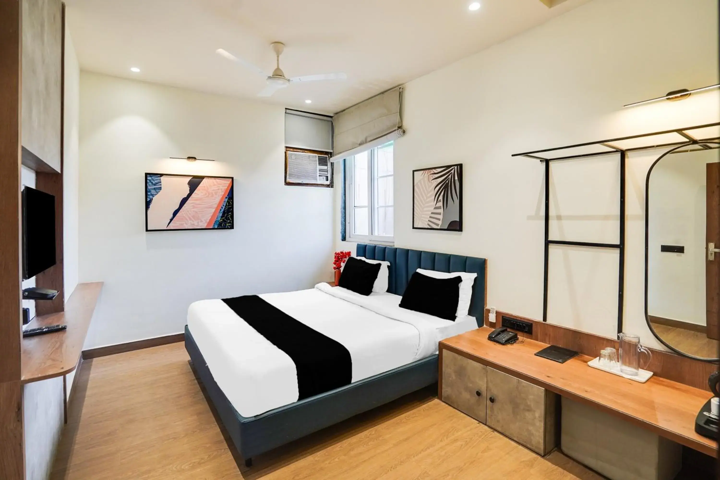 Classic Triple Room - single occupancy in Super Townhouse Arvind Marg Pachamarhi Classic Triple Room - single occupancy in Super Townhouse Arvind Marg Pachamarhi
