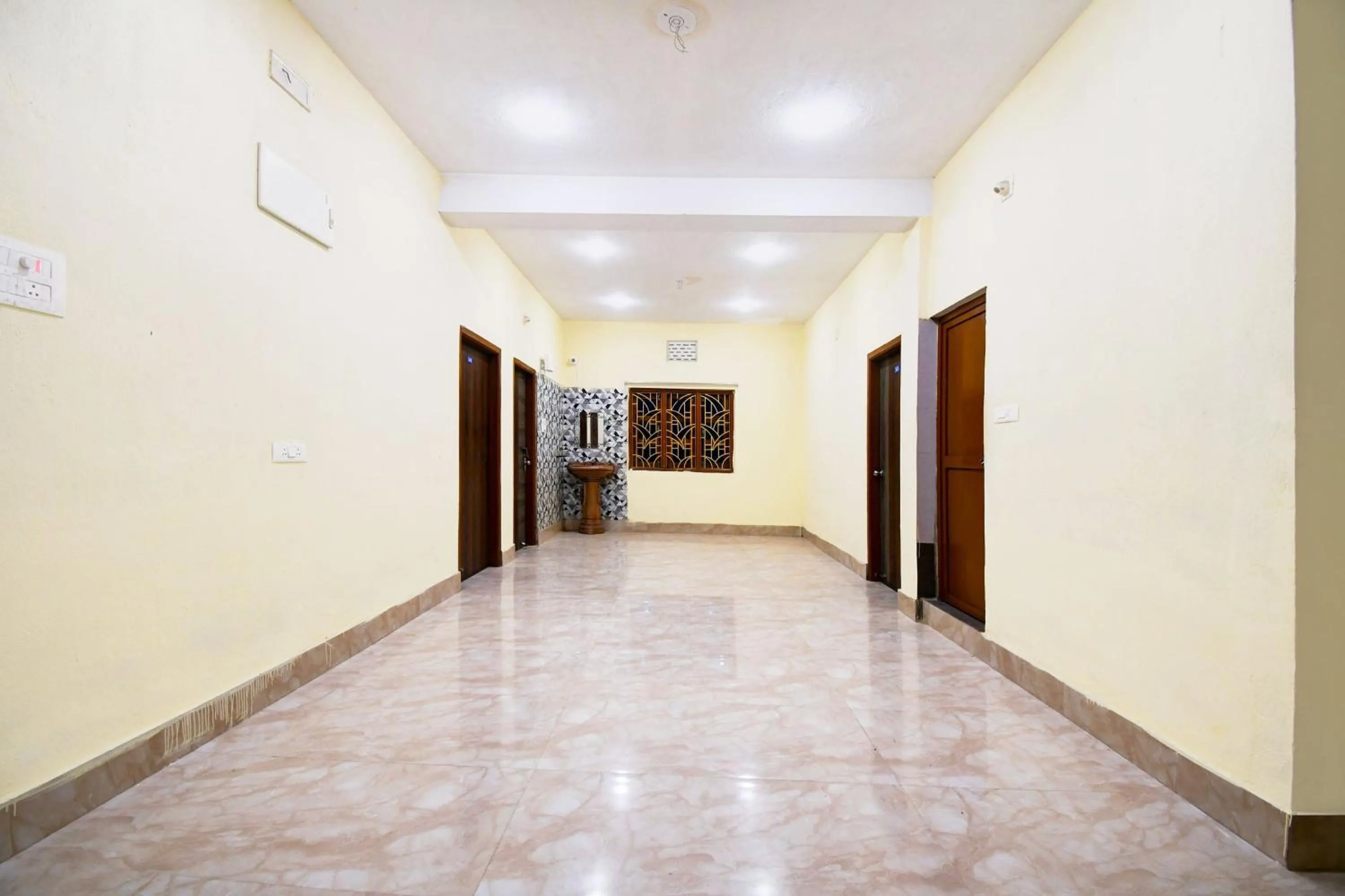 Lobby or reception in Hotel O HIGHWAY STAY IN