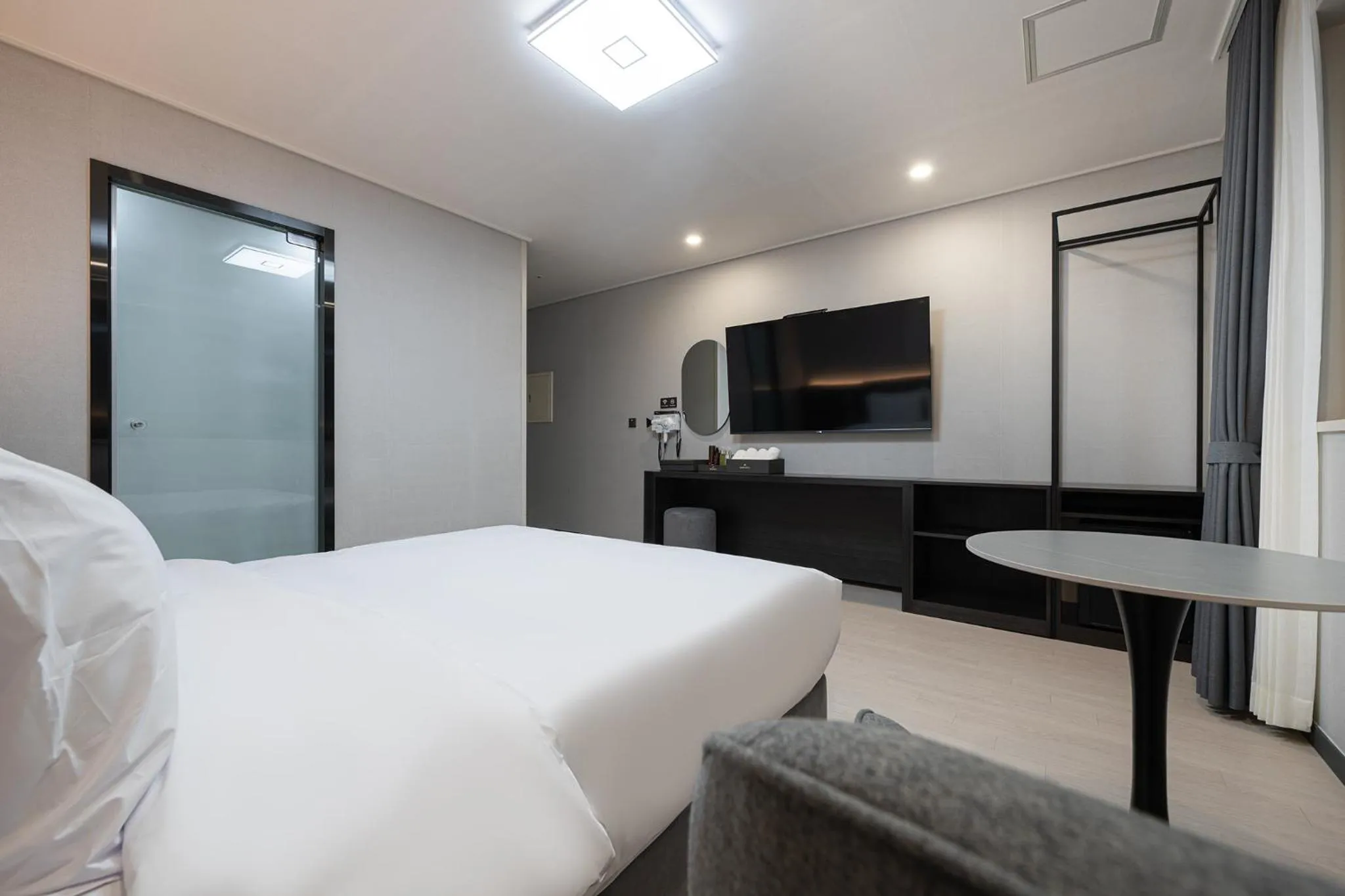 Bed in Hound hotel gunsan