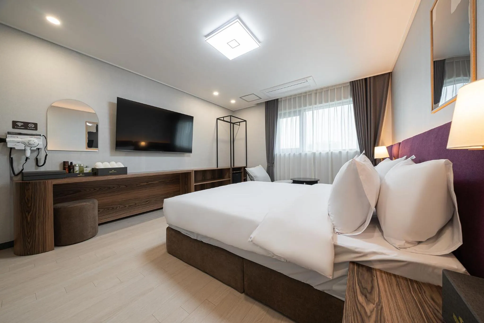 Bed in Hound hotel gunsan