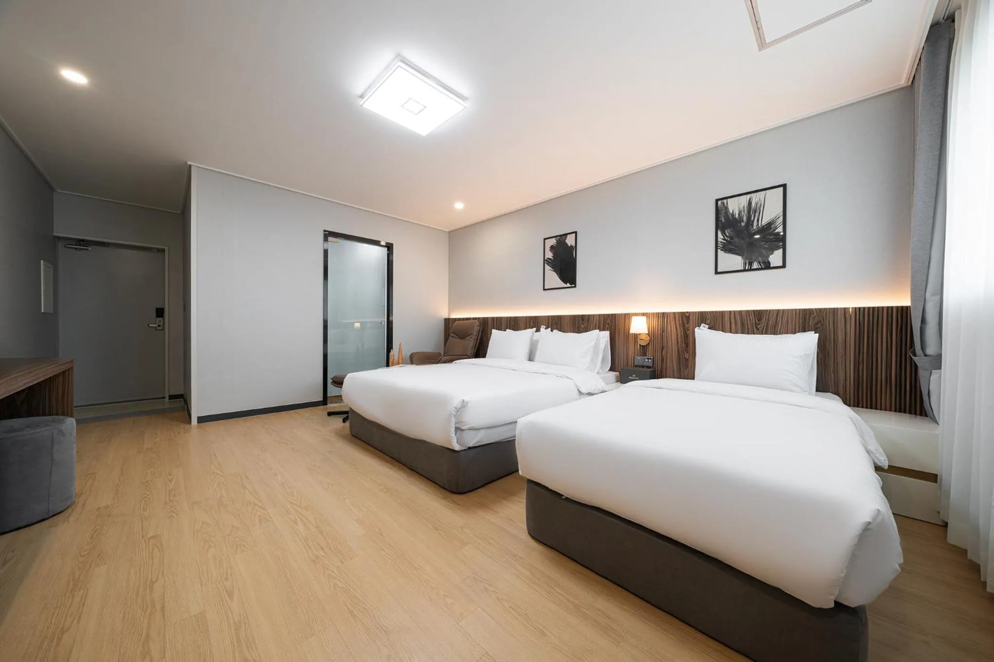 Bed in Hound hotel gunsan
