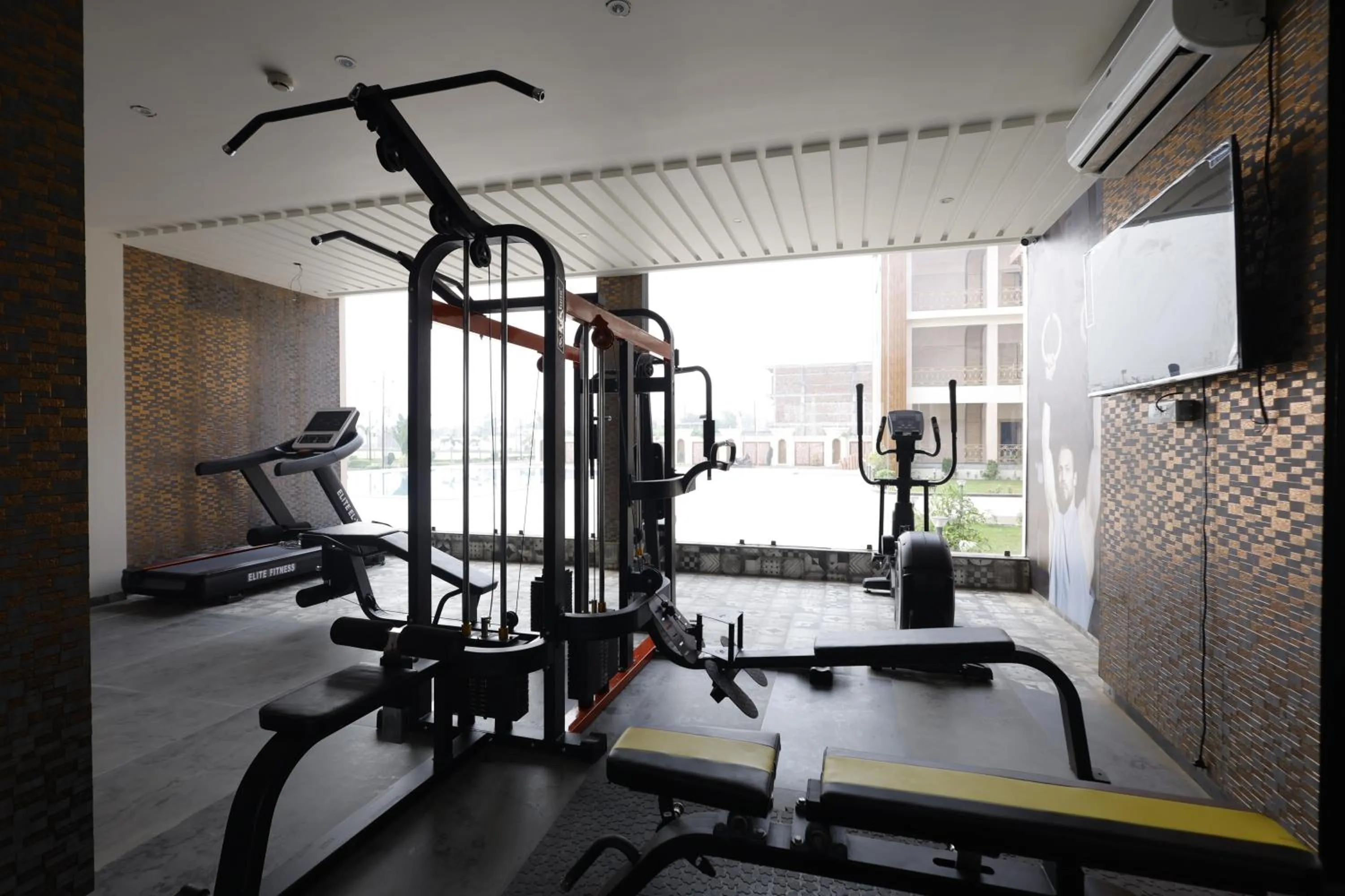 Fitness centre/facilities in Nirvana Grand Hotel & Resort