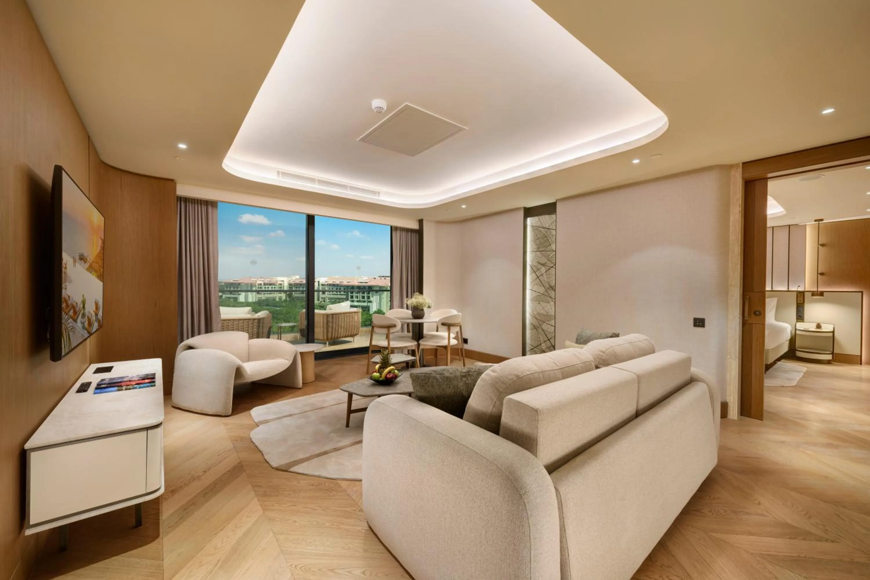 TV and multimedia in Regnum The Crown