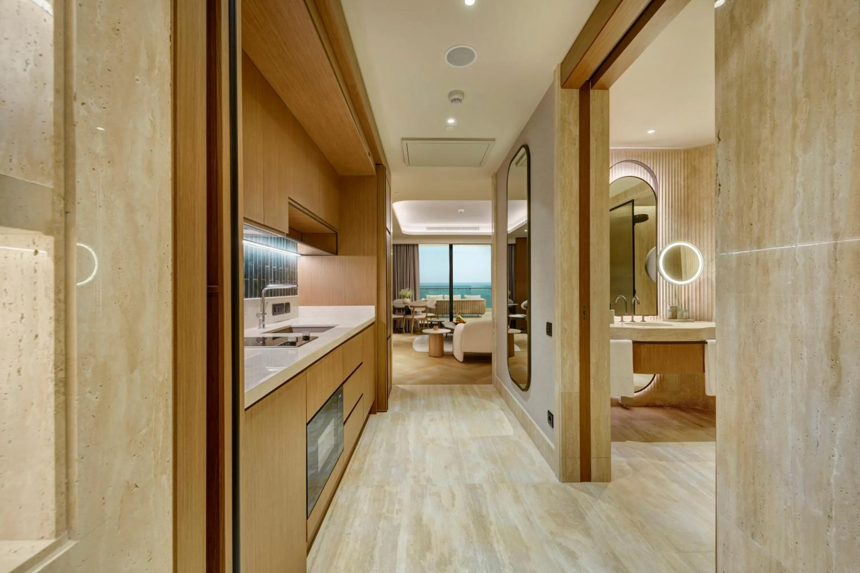 Kitchen or kitchenette in Regnum The Crown