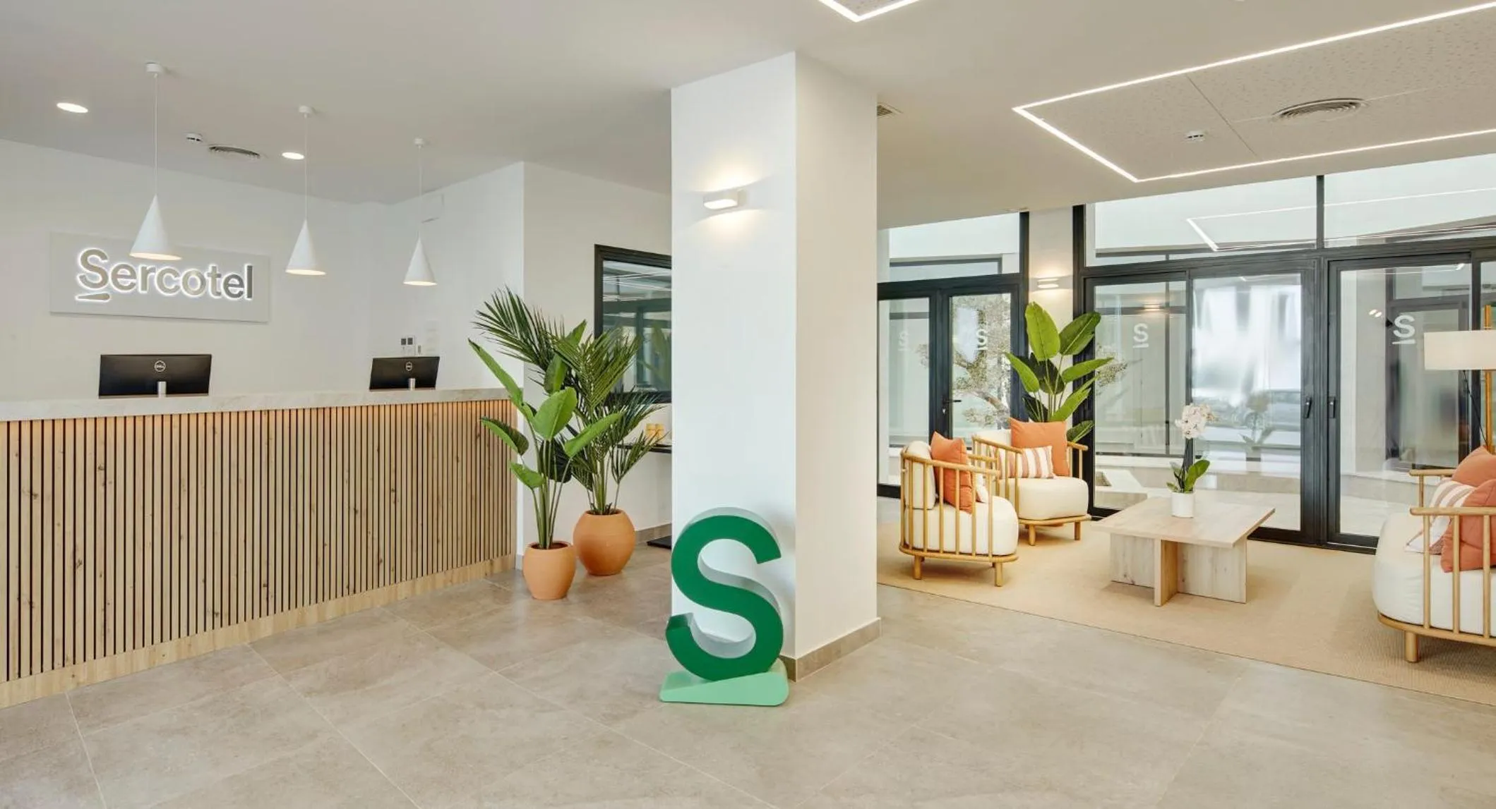 Lobby or reception in Sercotel Cruz Del Mar