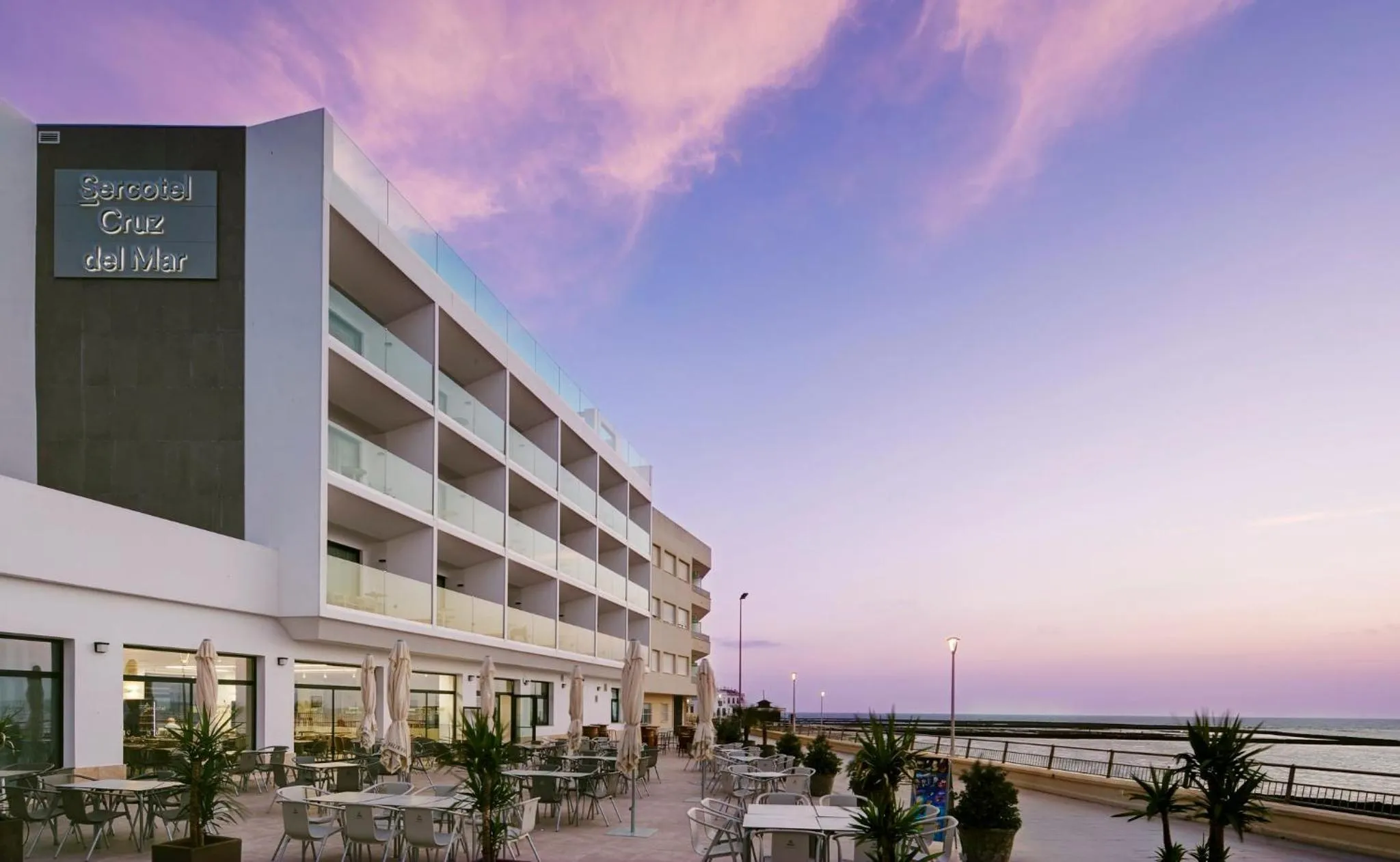 Facade/entrance in Sercotel Cruz Del Mar