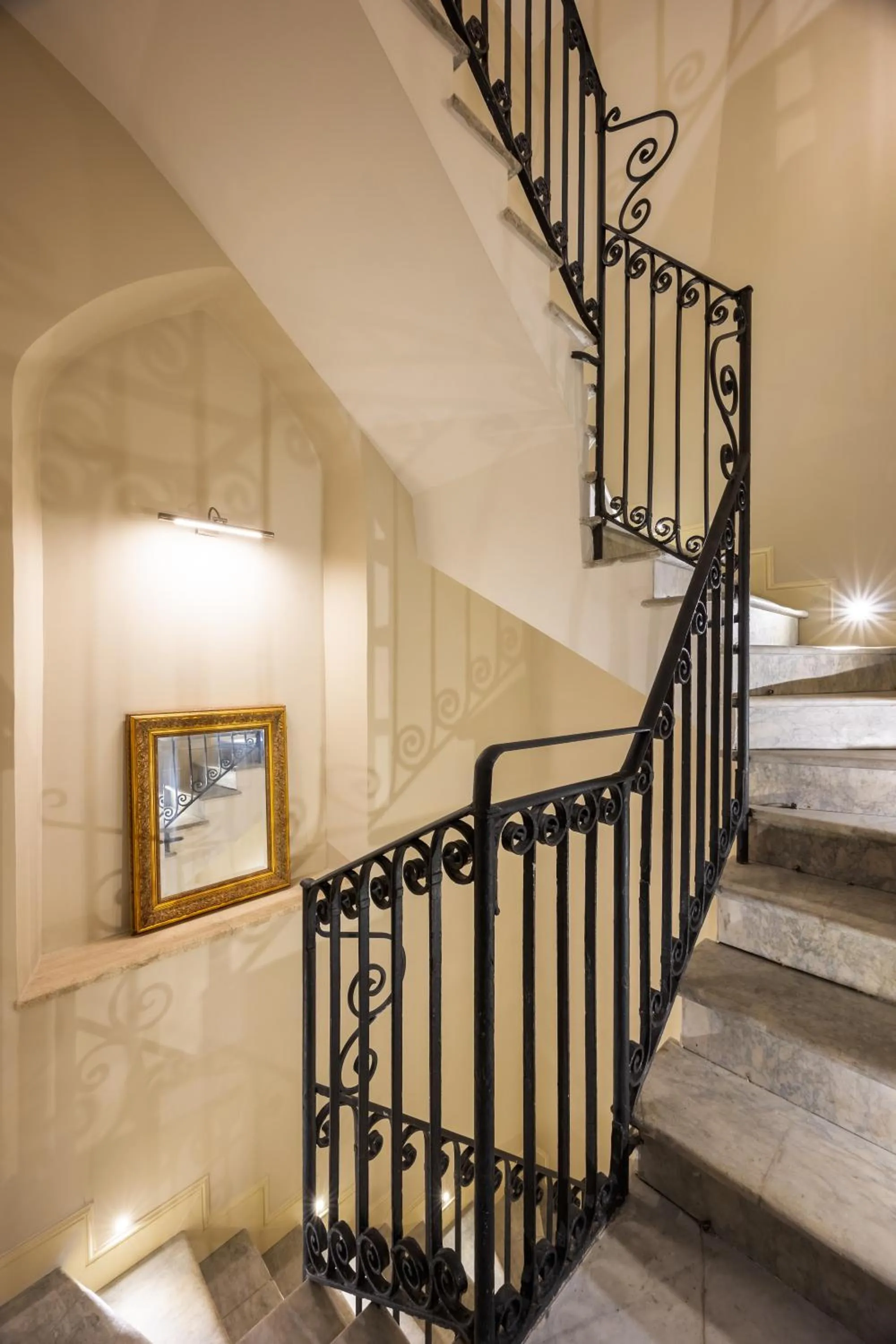 Lobby or reception in BH Hotel