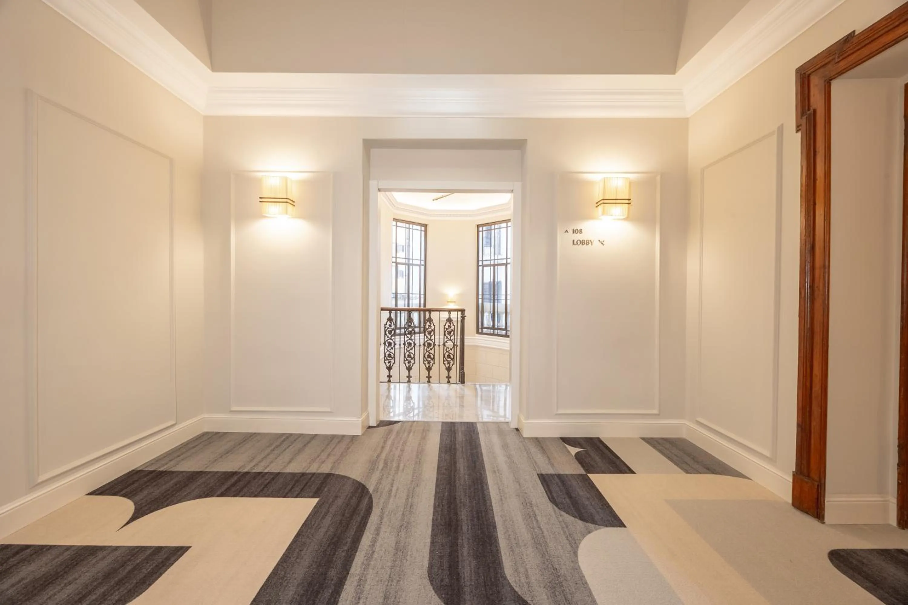 Lobby or reception, Bed in BH Hotel